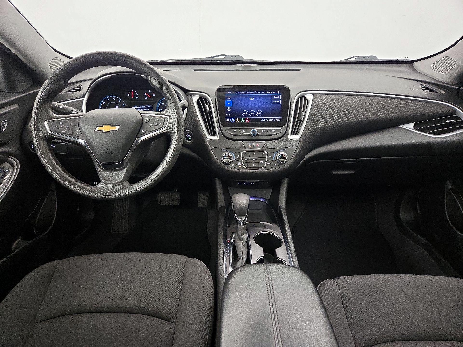 Thumbnail: 2023 Chevrolet Malibu - 9