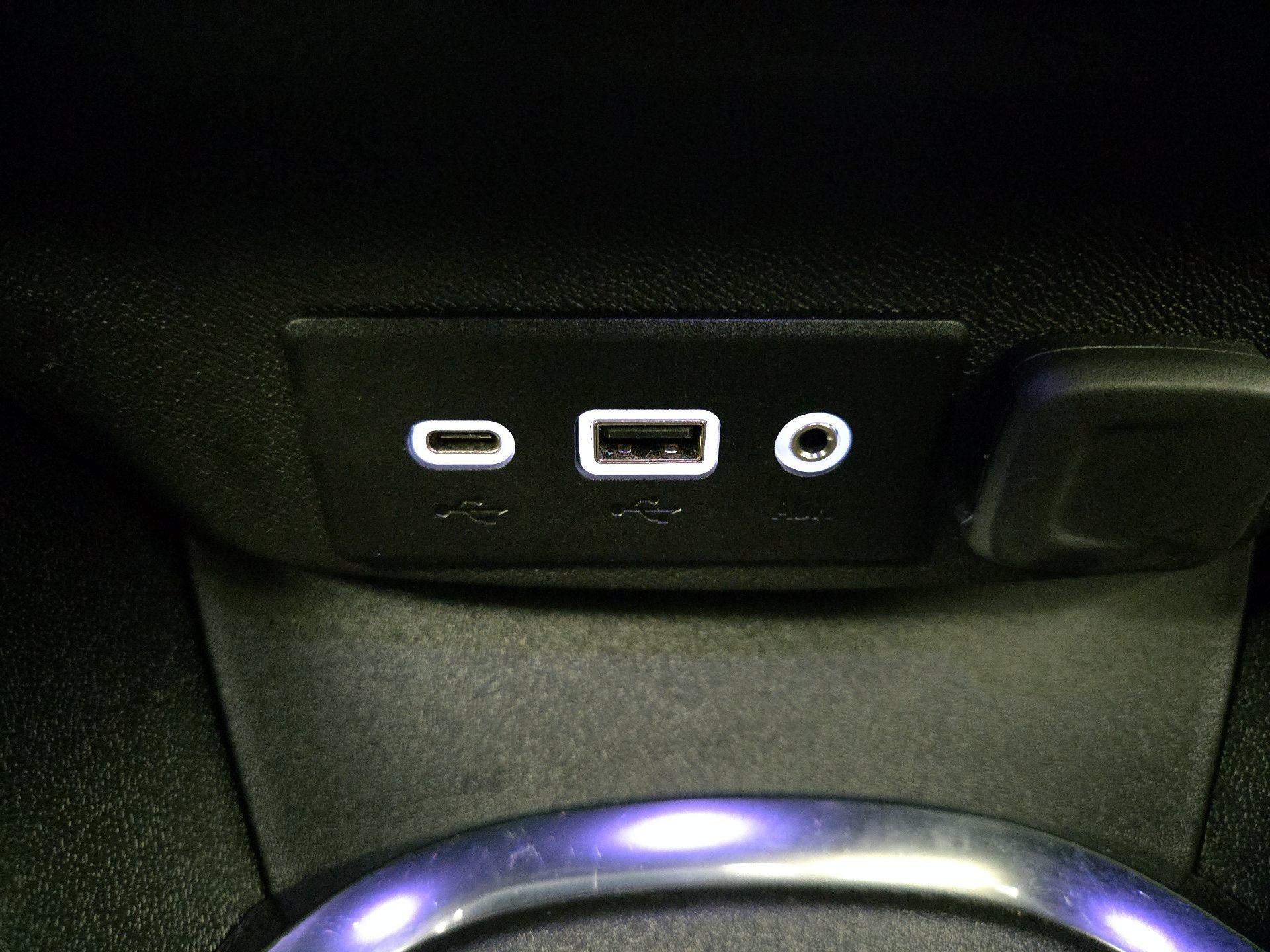 Thumbnail: 2023 Chevrolet Malibu - 18