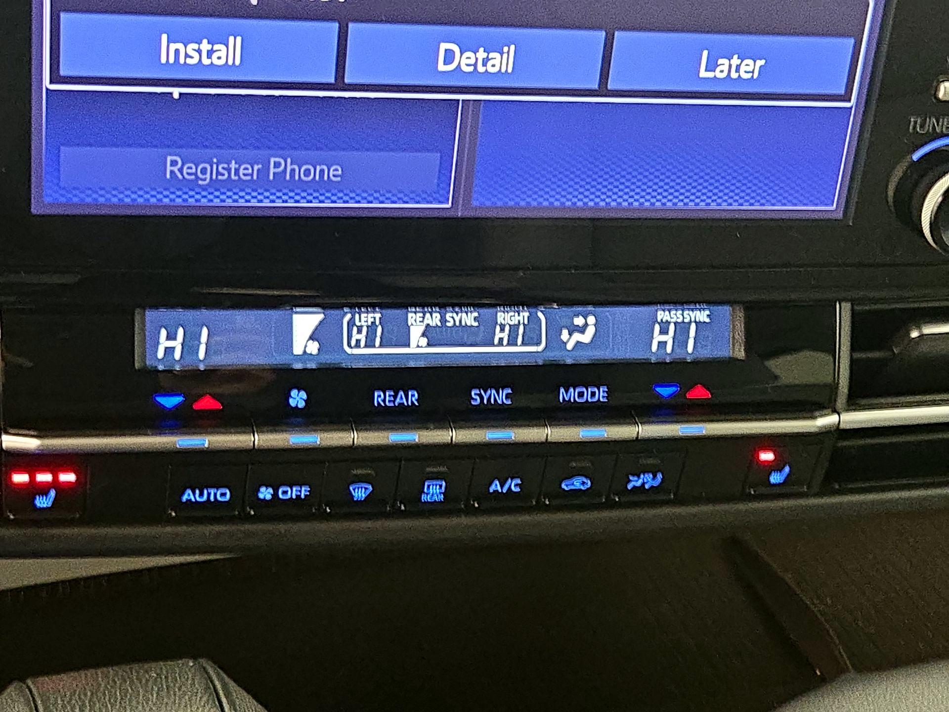 Thumbnail: 2023 Toyota Sienna - 16