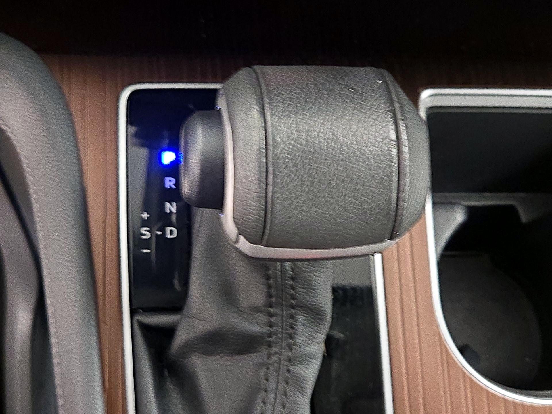 Thumbnail: 2023 Toyota Sienna - 17