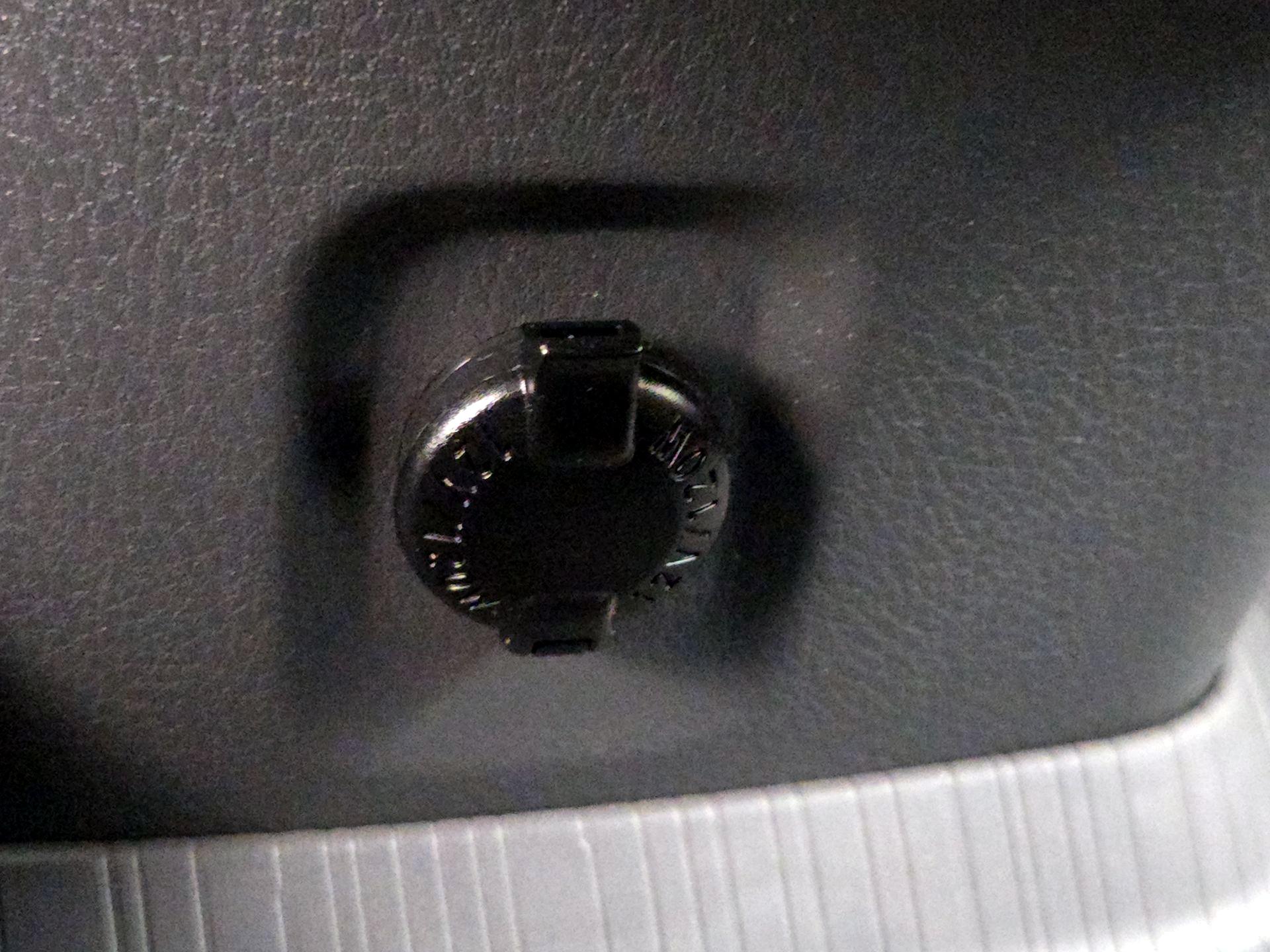 Thumbnail: 2023 Toyota Sienna - 18