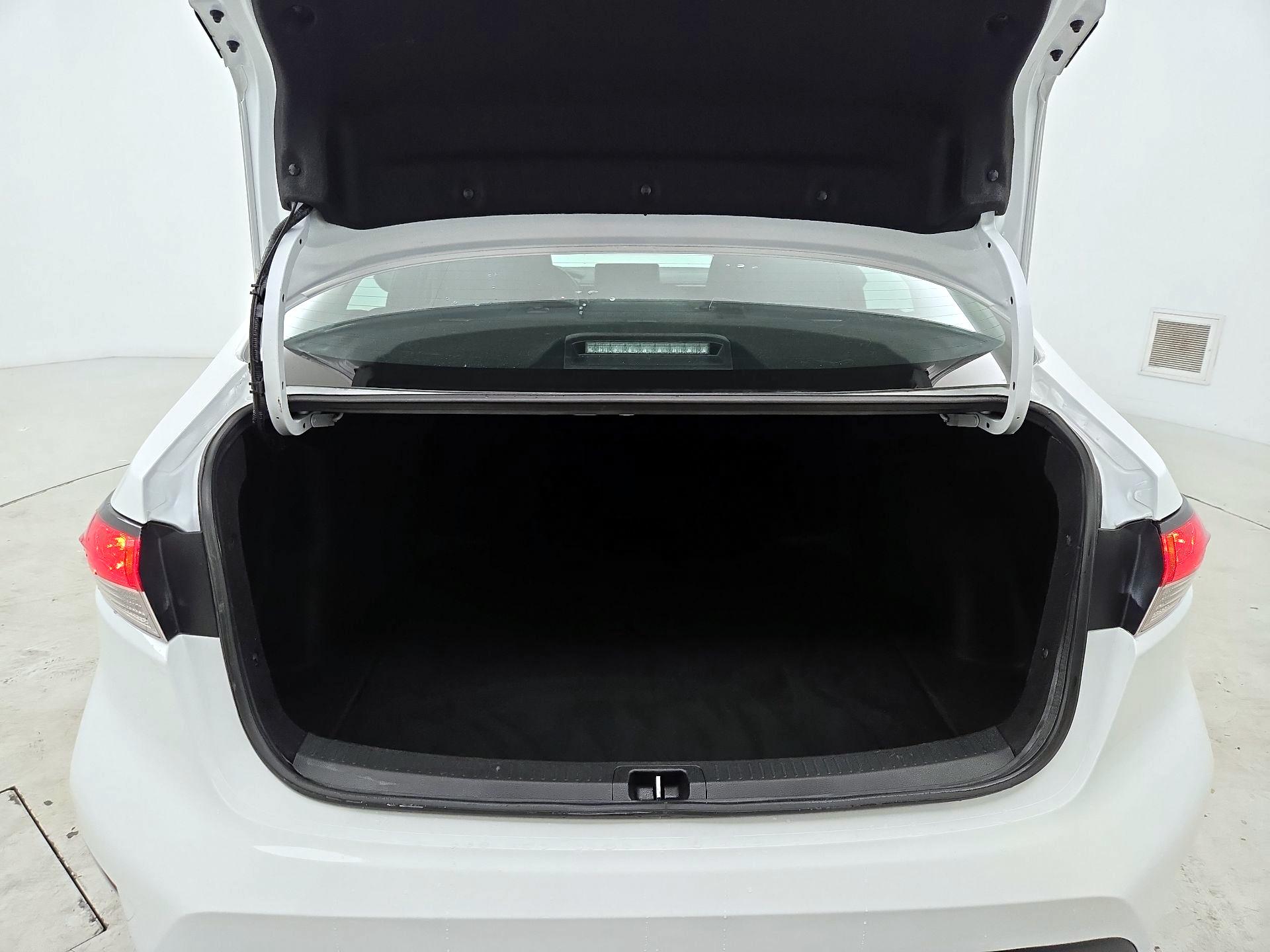 Thumbnail: 2023 Toyota Corolla - 20