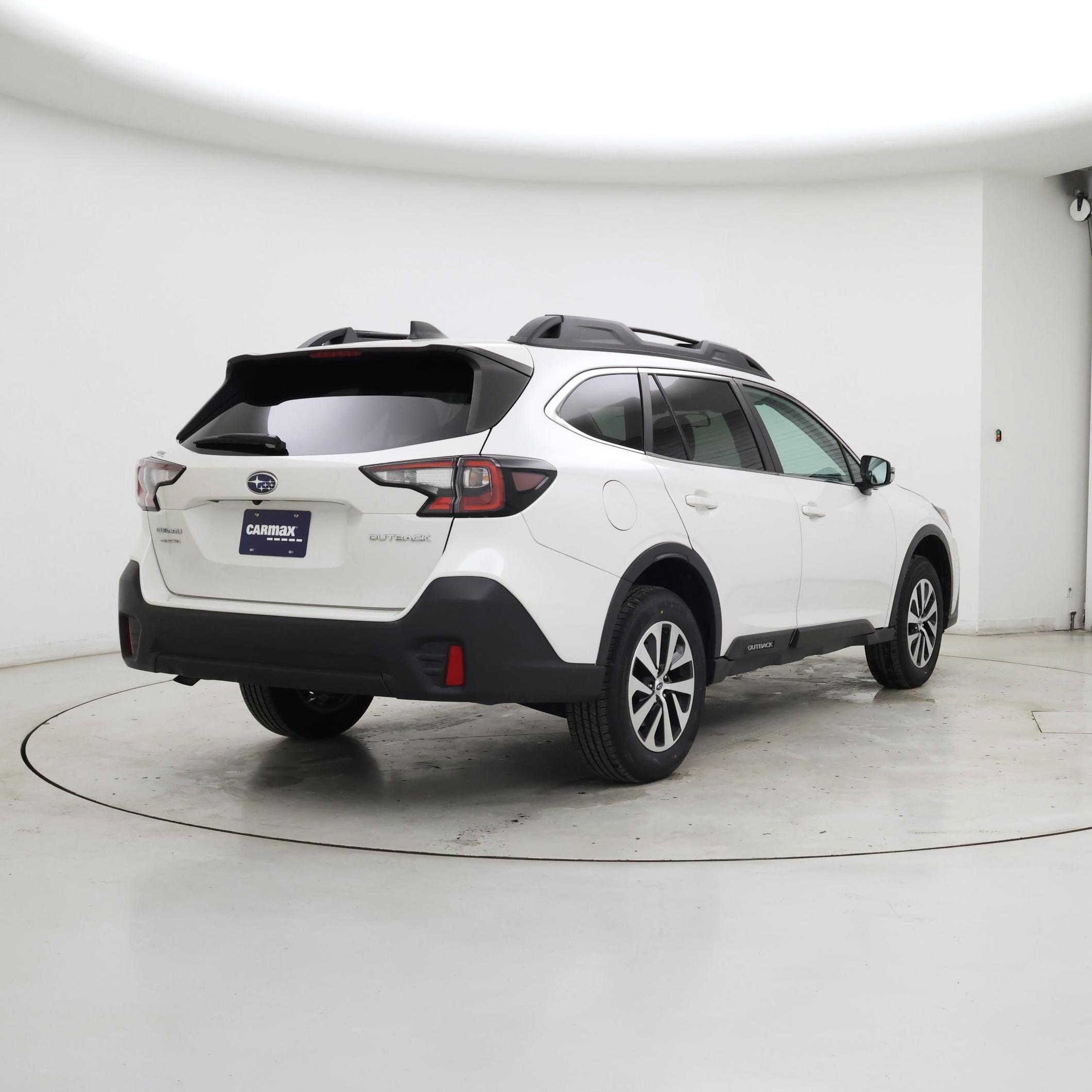 Thumbnail: 2022 Subaru Outback - 8