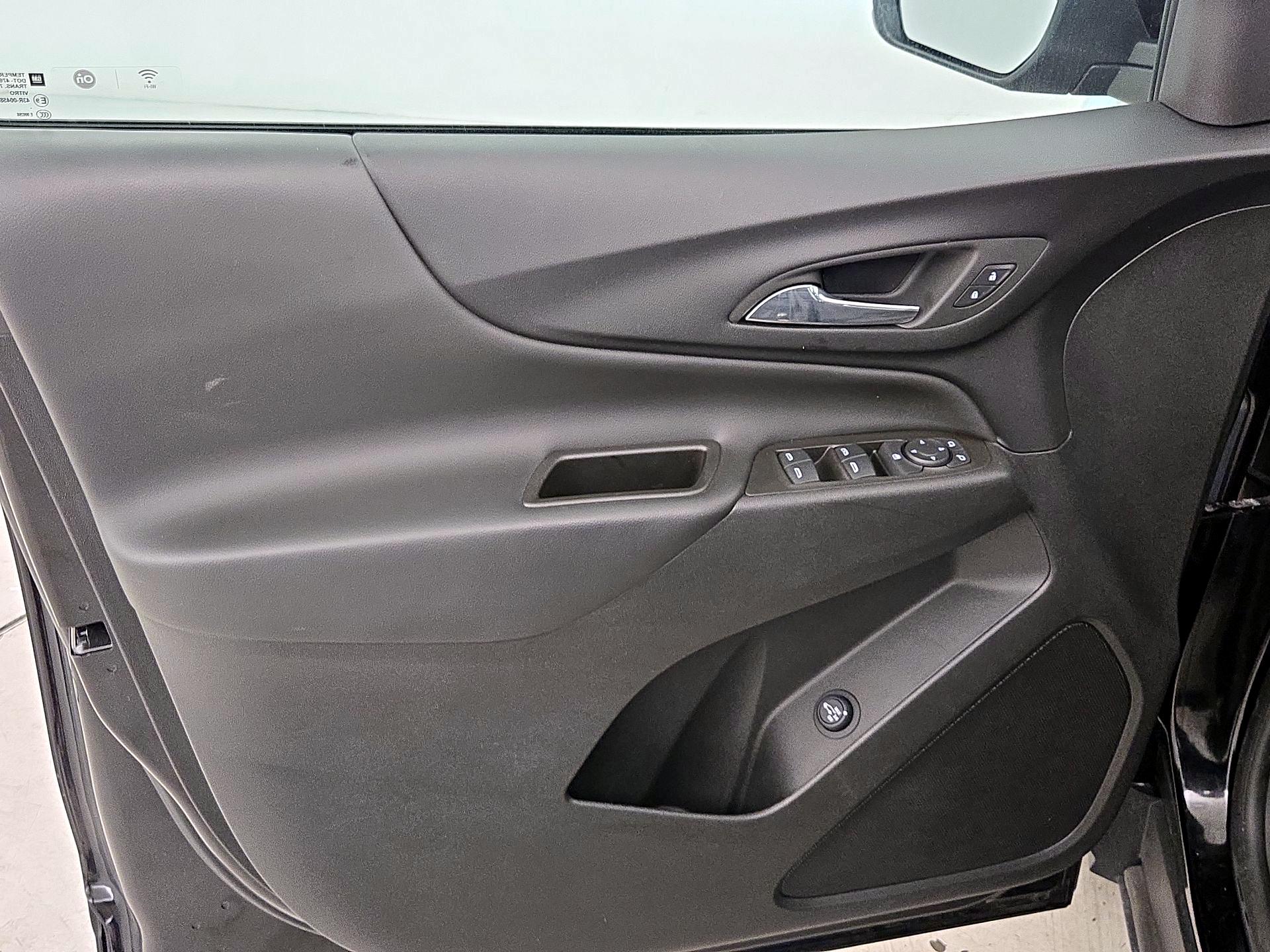 Thumbnail: 2023 Chevrolet Equinox - 12