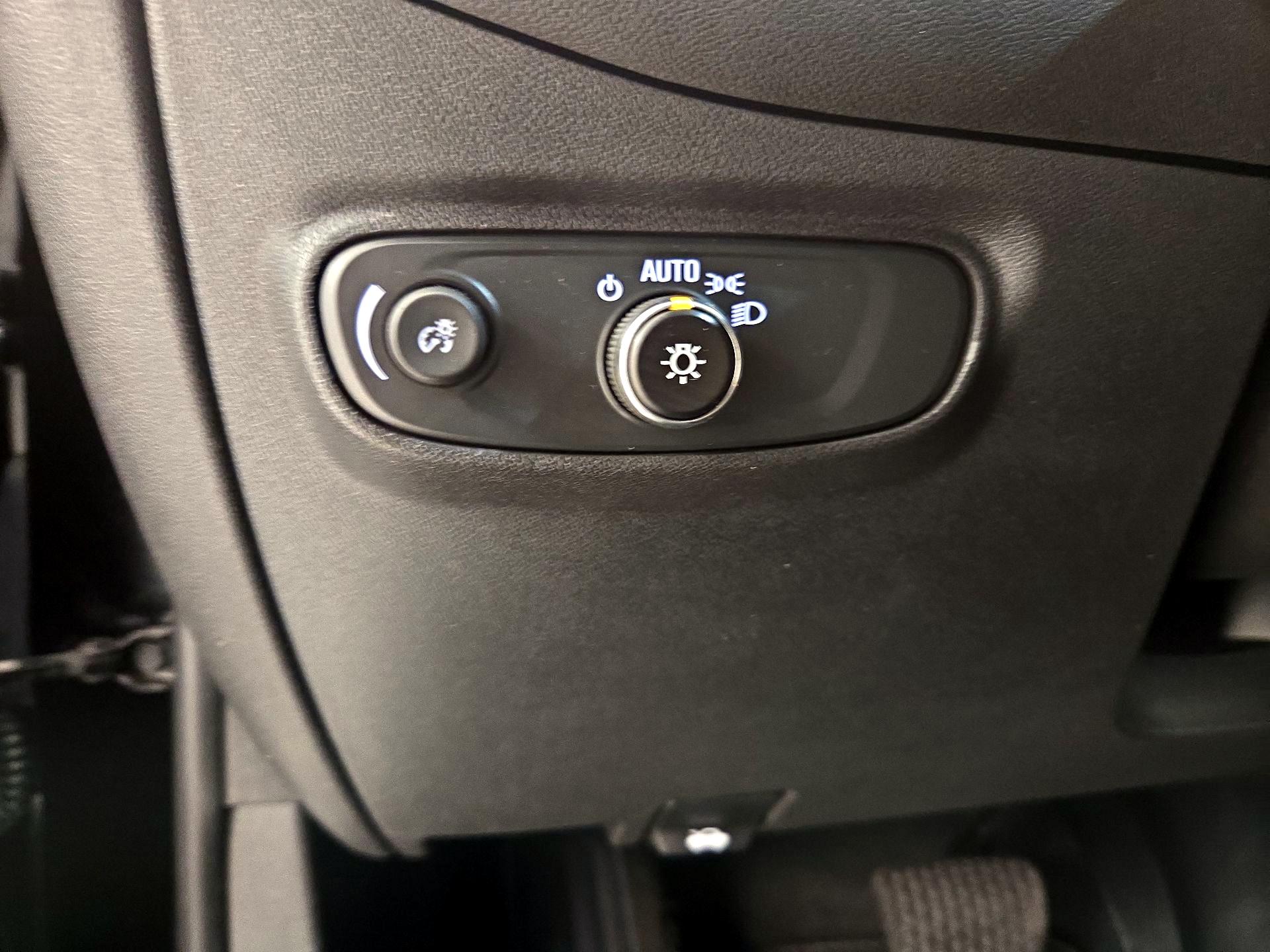 Thumbnail: 2023 Chevrolet Equinox - 13