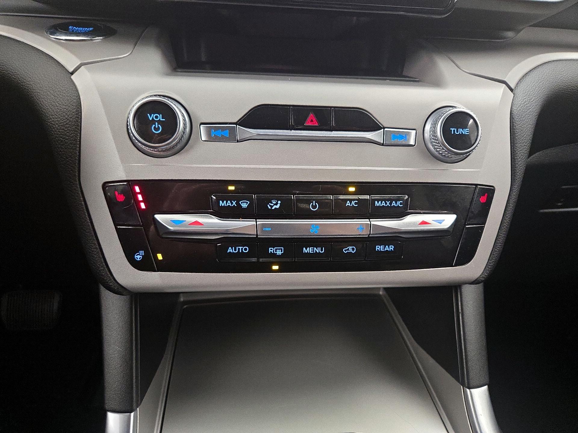 Thumbnail: 2024 Ford Explorer - 16