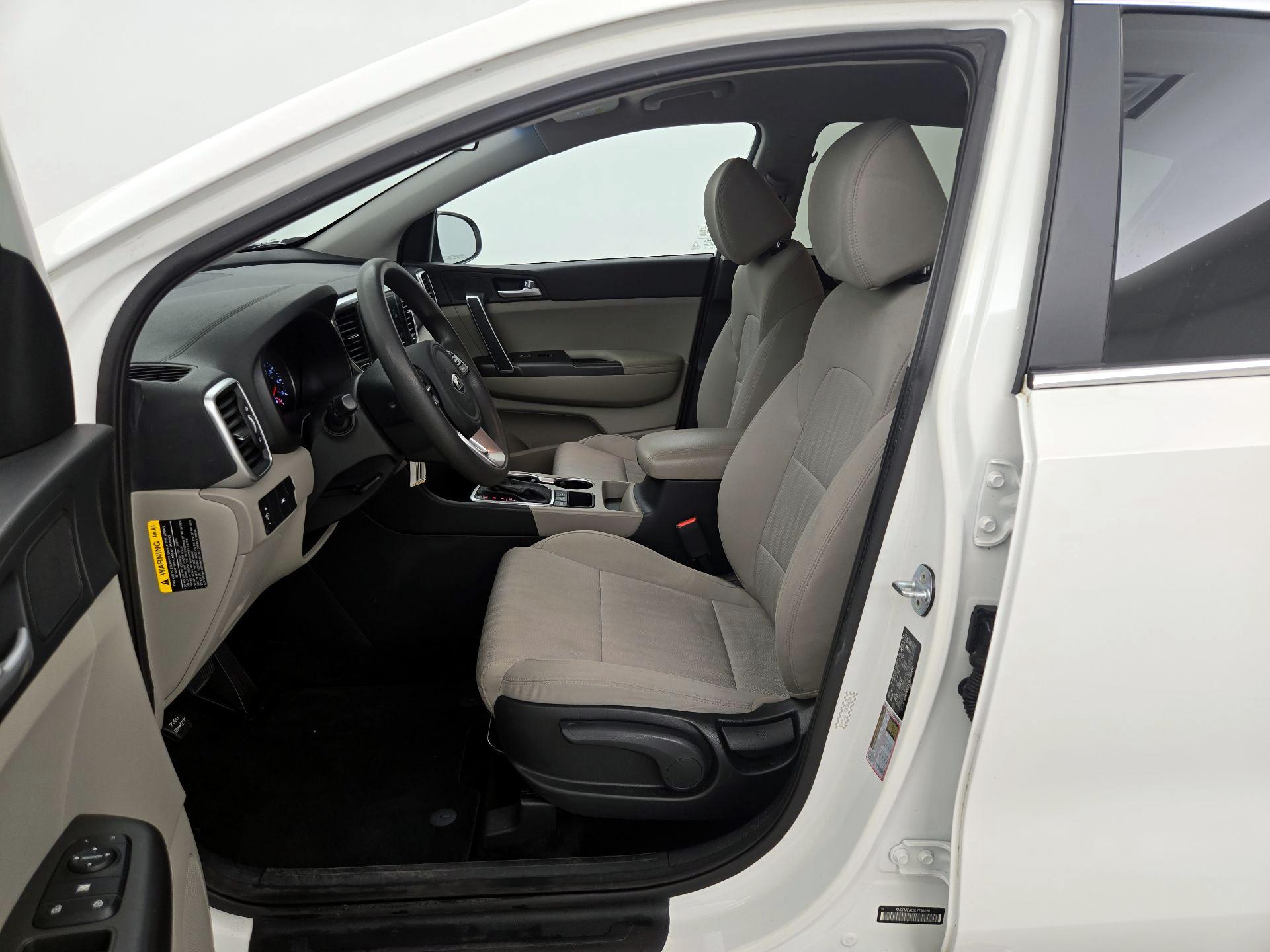 Thumbnail: 2020 Kia Sportage - 11