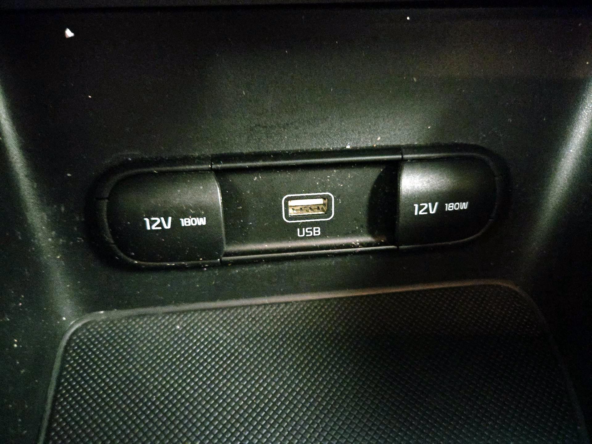 Thumbnail: 2020 Kia Sportage - 18