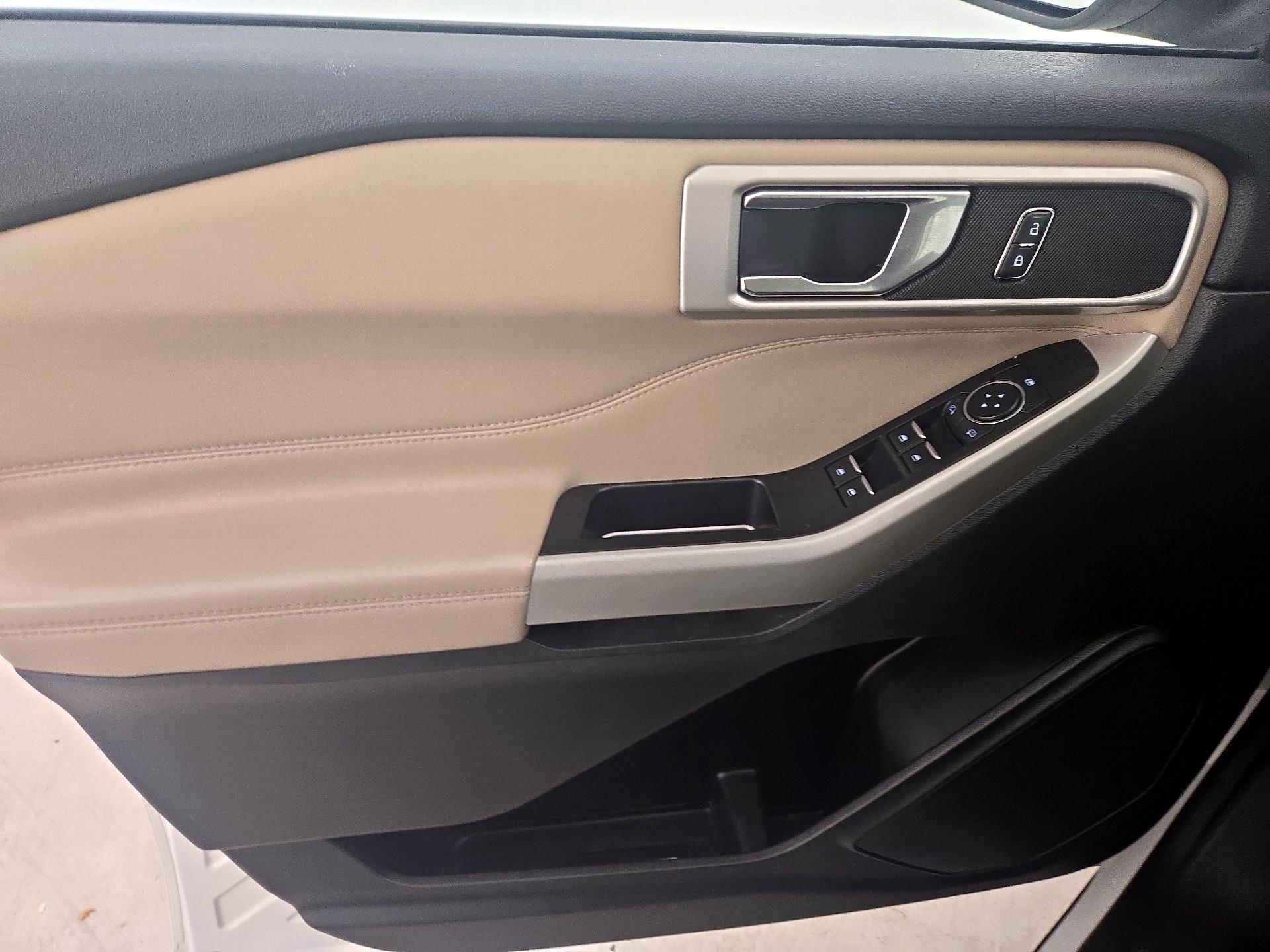 Thumbnail: 2022 Ford Explorer - 12