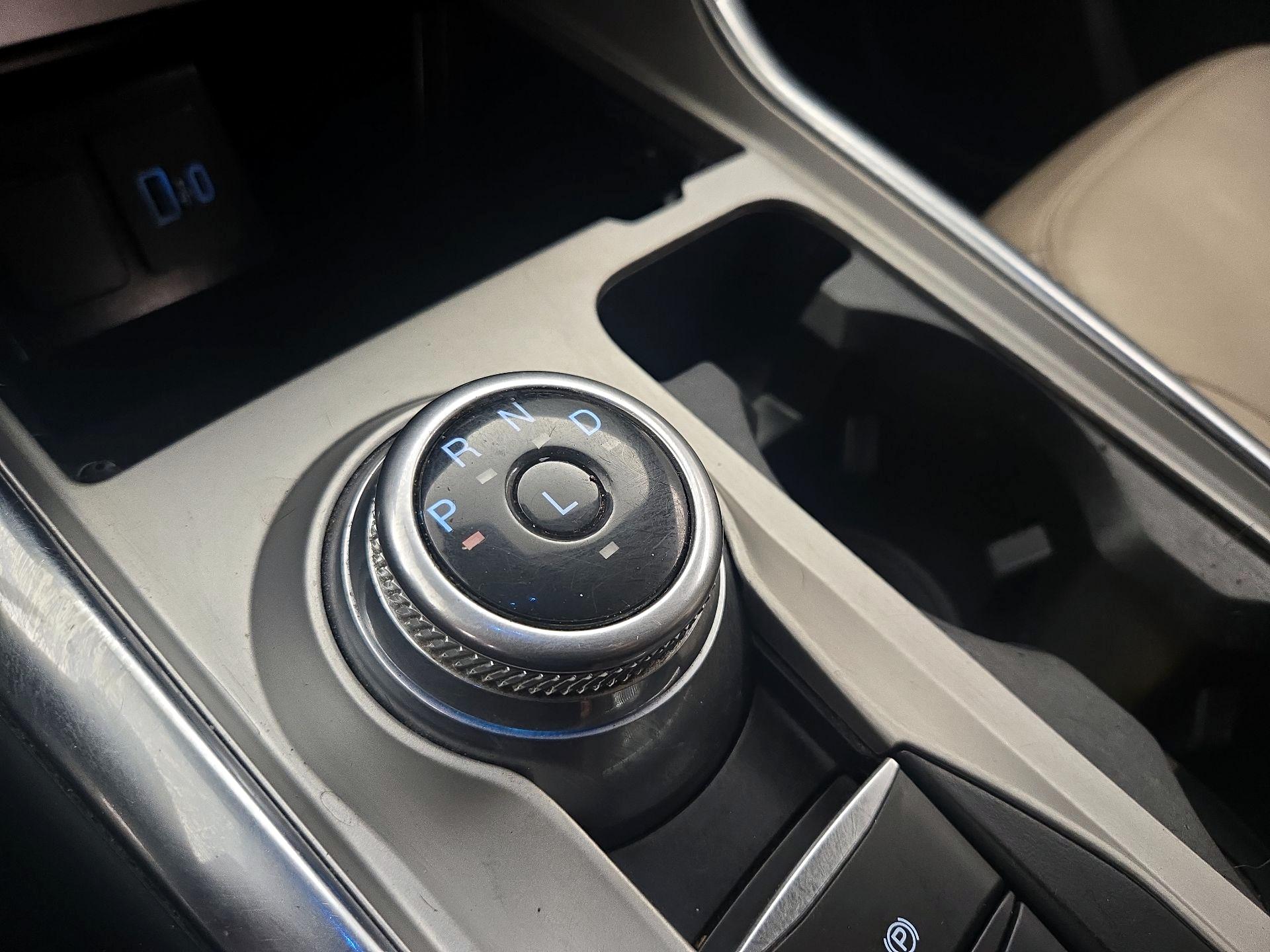 Thumbnail: 2022 Ford Explorer - 17