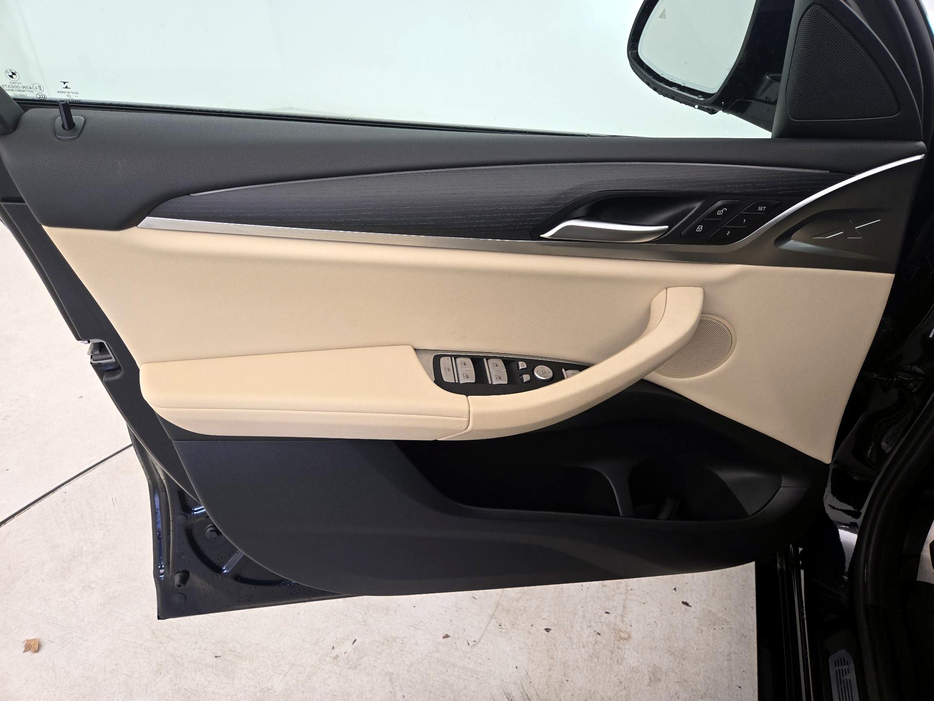 Thumbnail: 2023 BMW X4 - 12