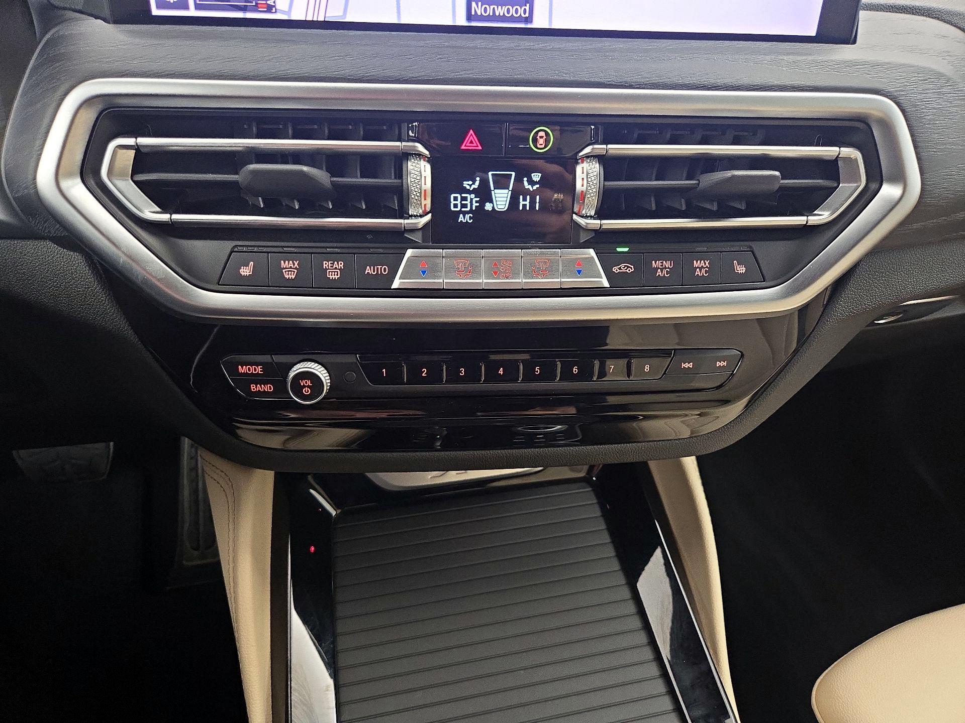 Thumbnail: 2023 BMW X4 - 17