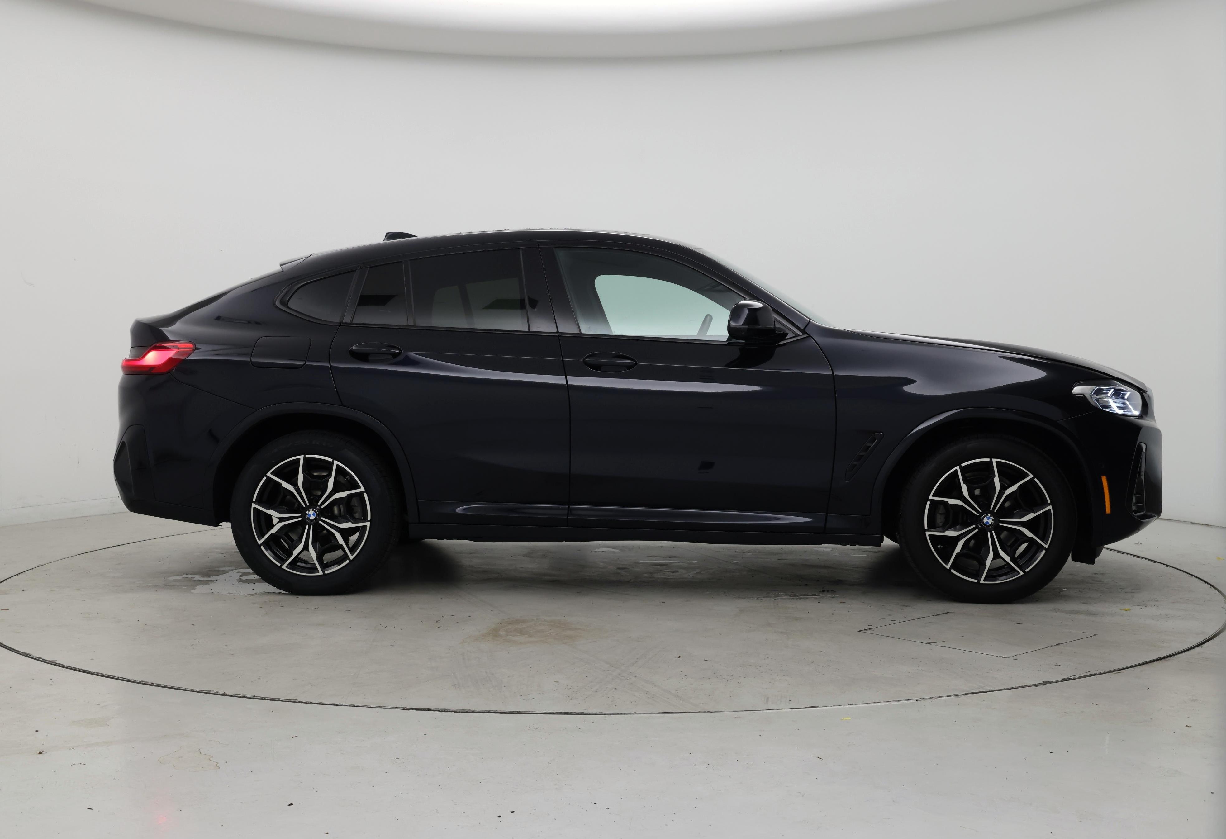 Thumbnail: 2023 BMW X4 - 7