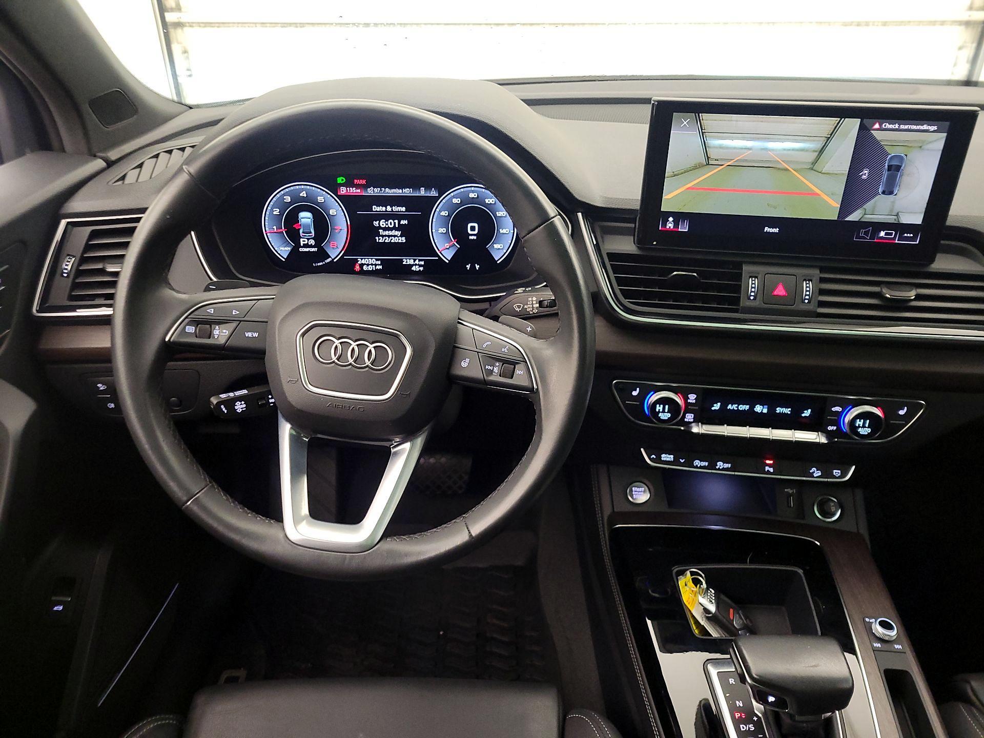 Thumbnail: 2023 Audi Q5 - 10