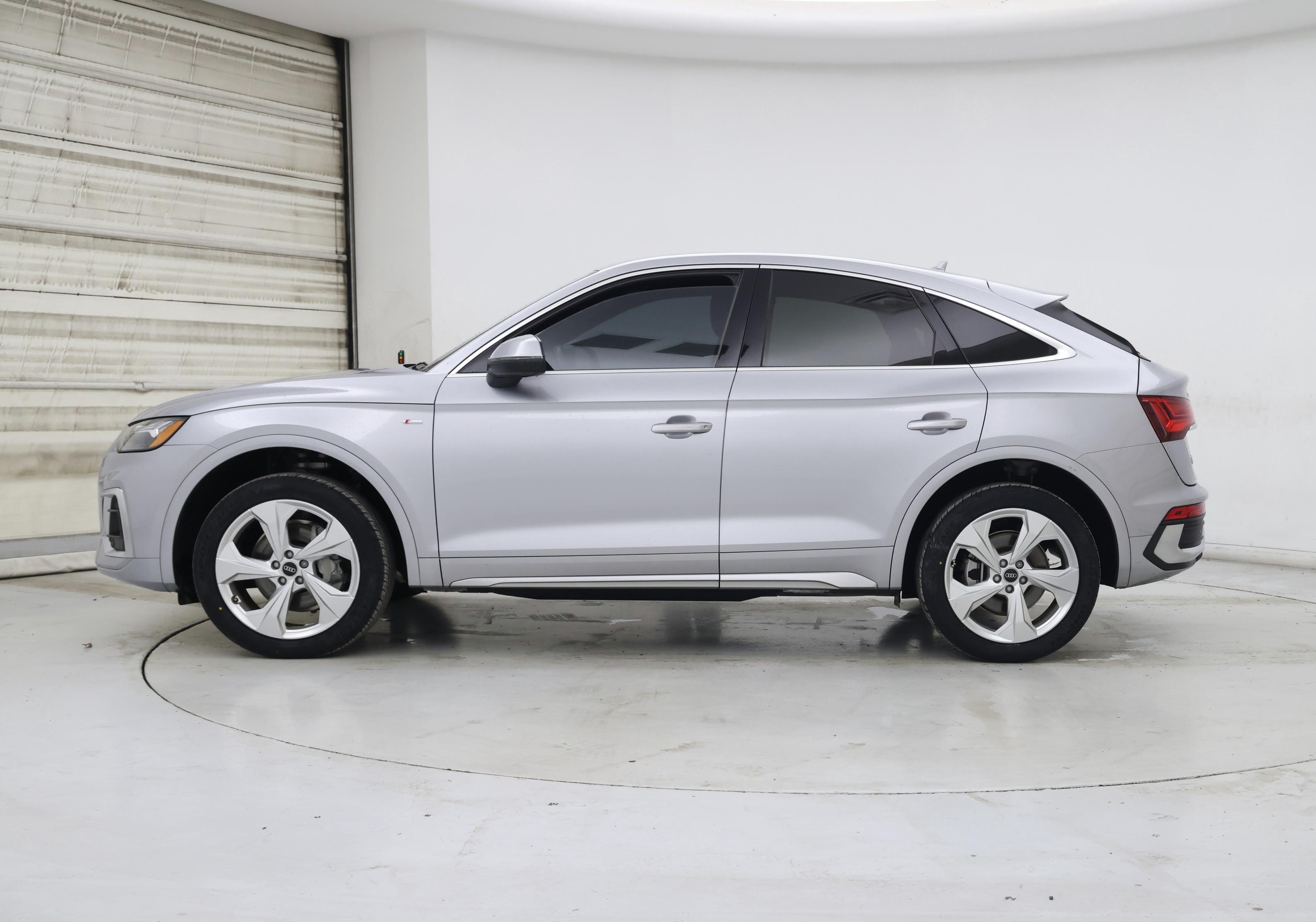 Thumbnail: 2023 Audi Q5 - 3