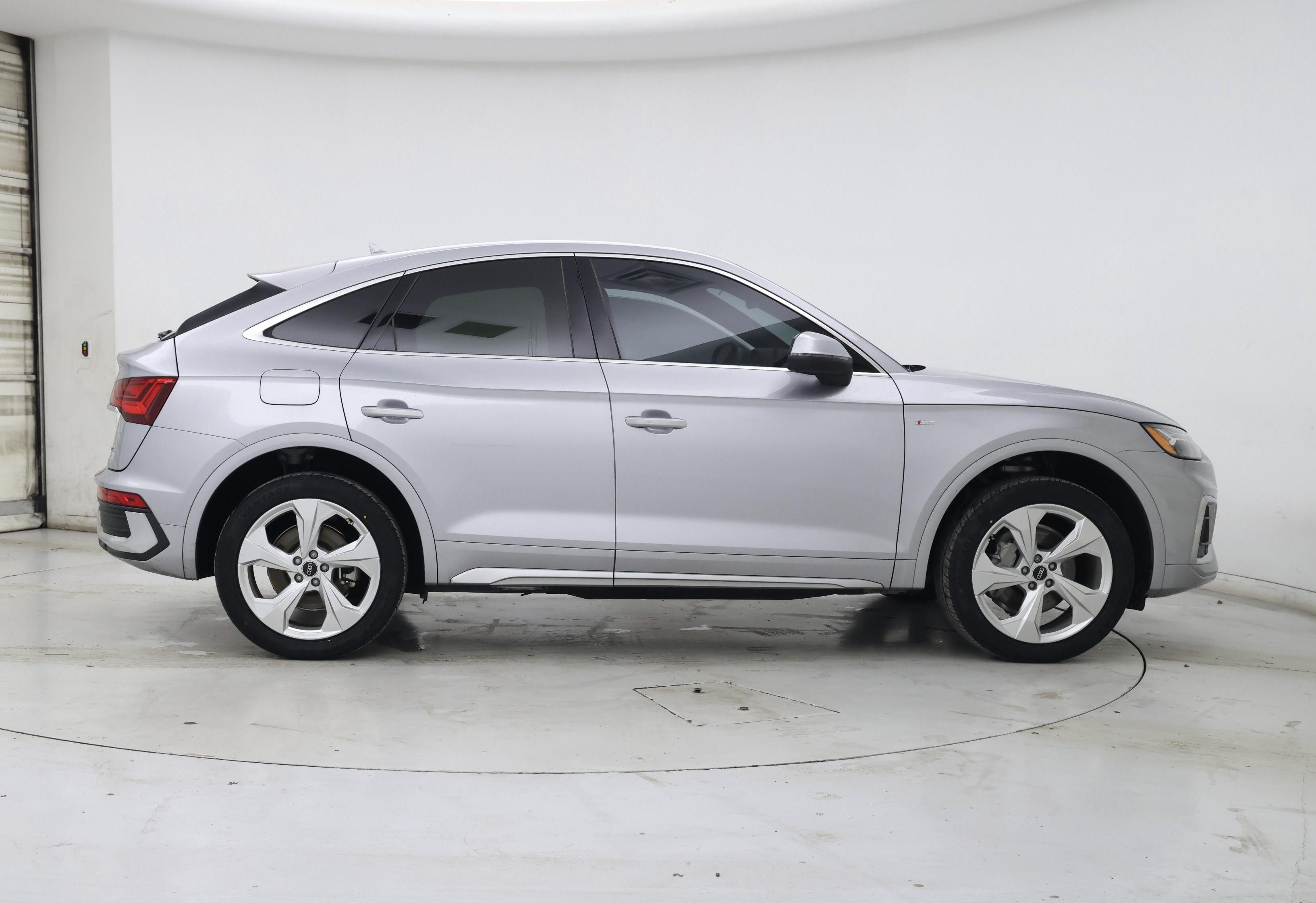 Thumbnail: 2023 Audi Q5 - 7