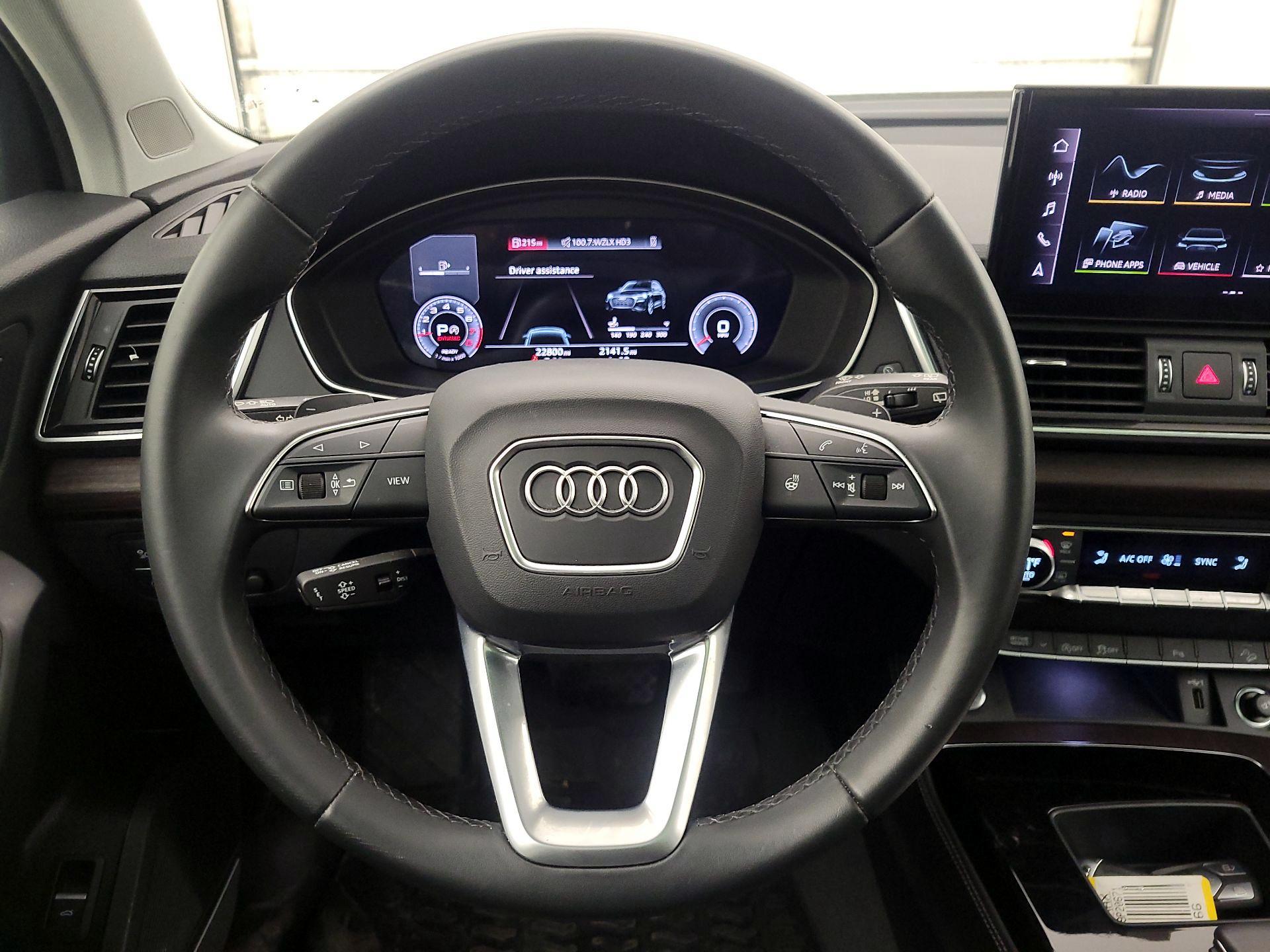 Thumbnail: 2023 Audi Q5 - 10