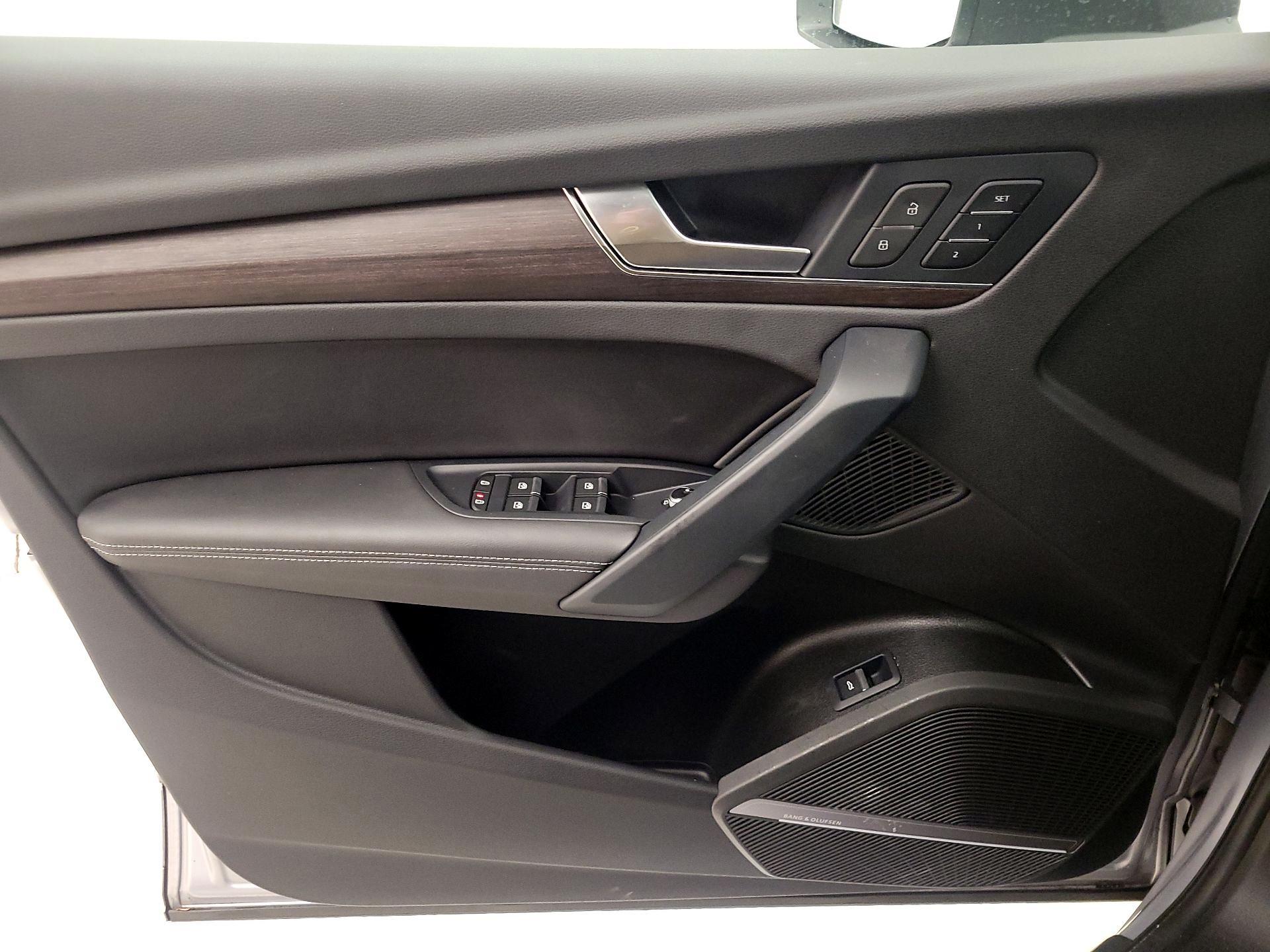 Thumbnail: 2023 Audi Q5 - 12