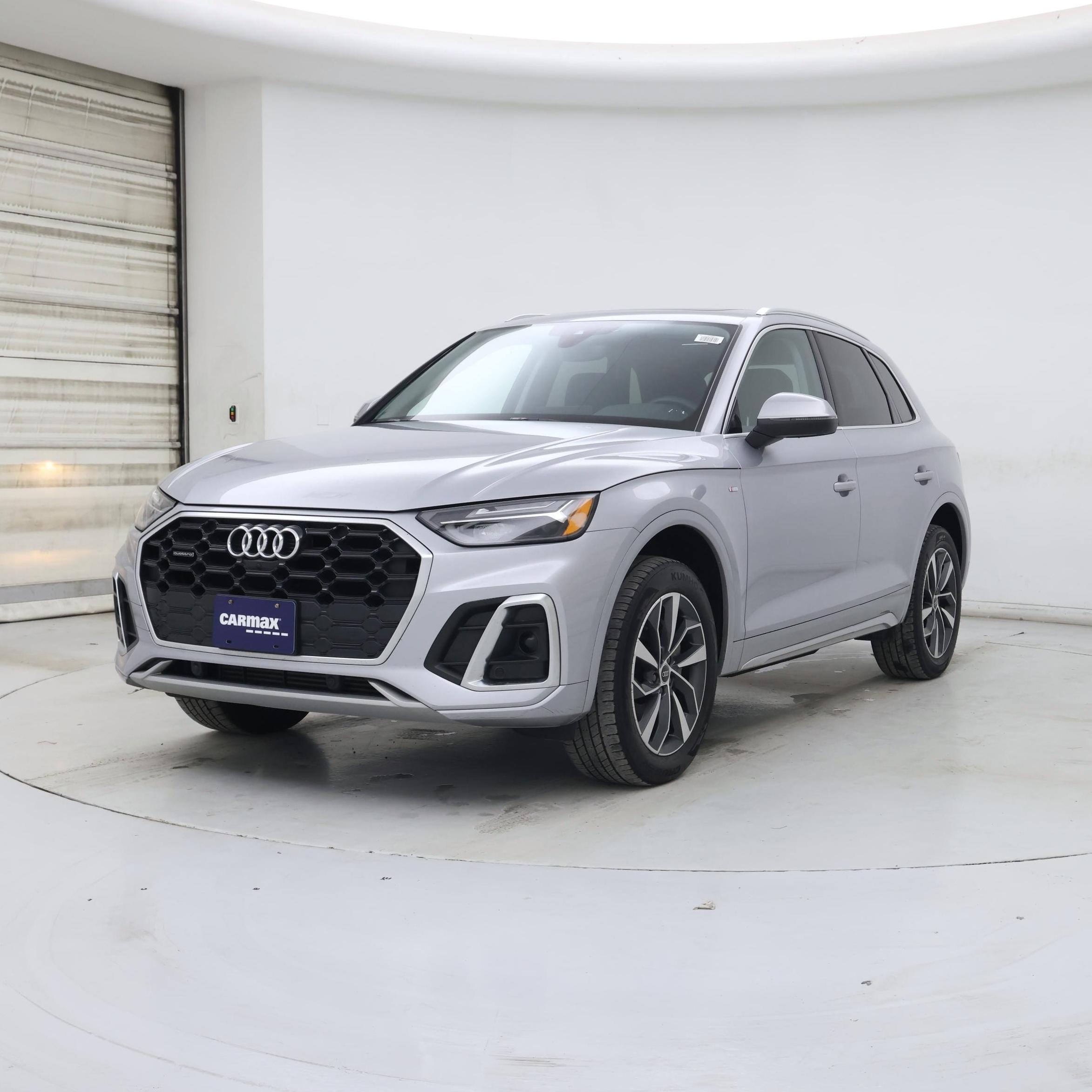 Thumbnail: 2023 Audi Q5 - 4