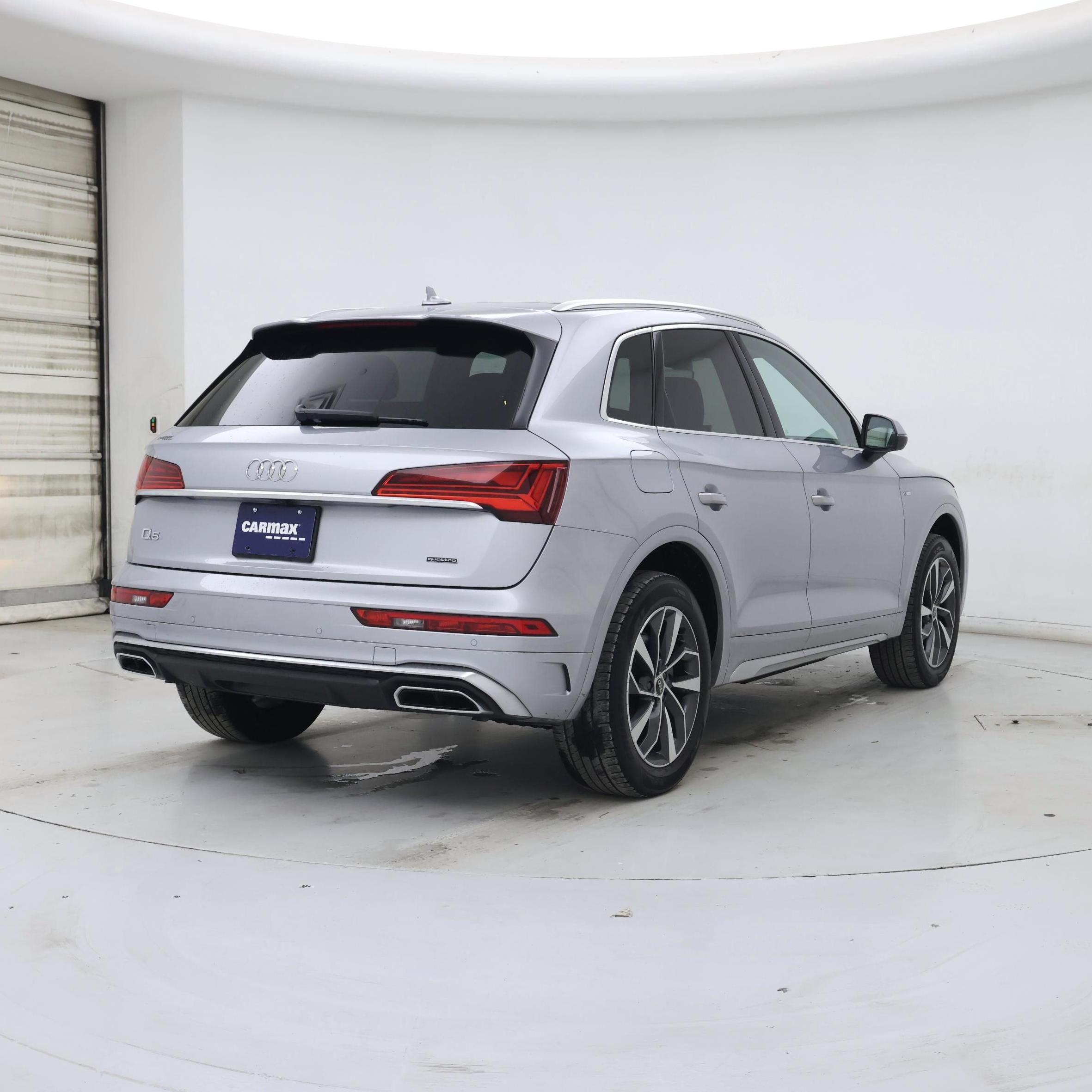 Thumbnail: 2023 Audi Q5 - 8