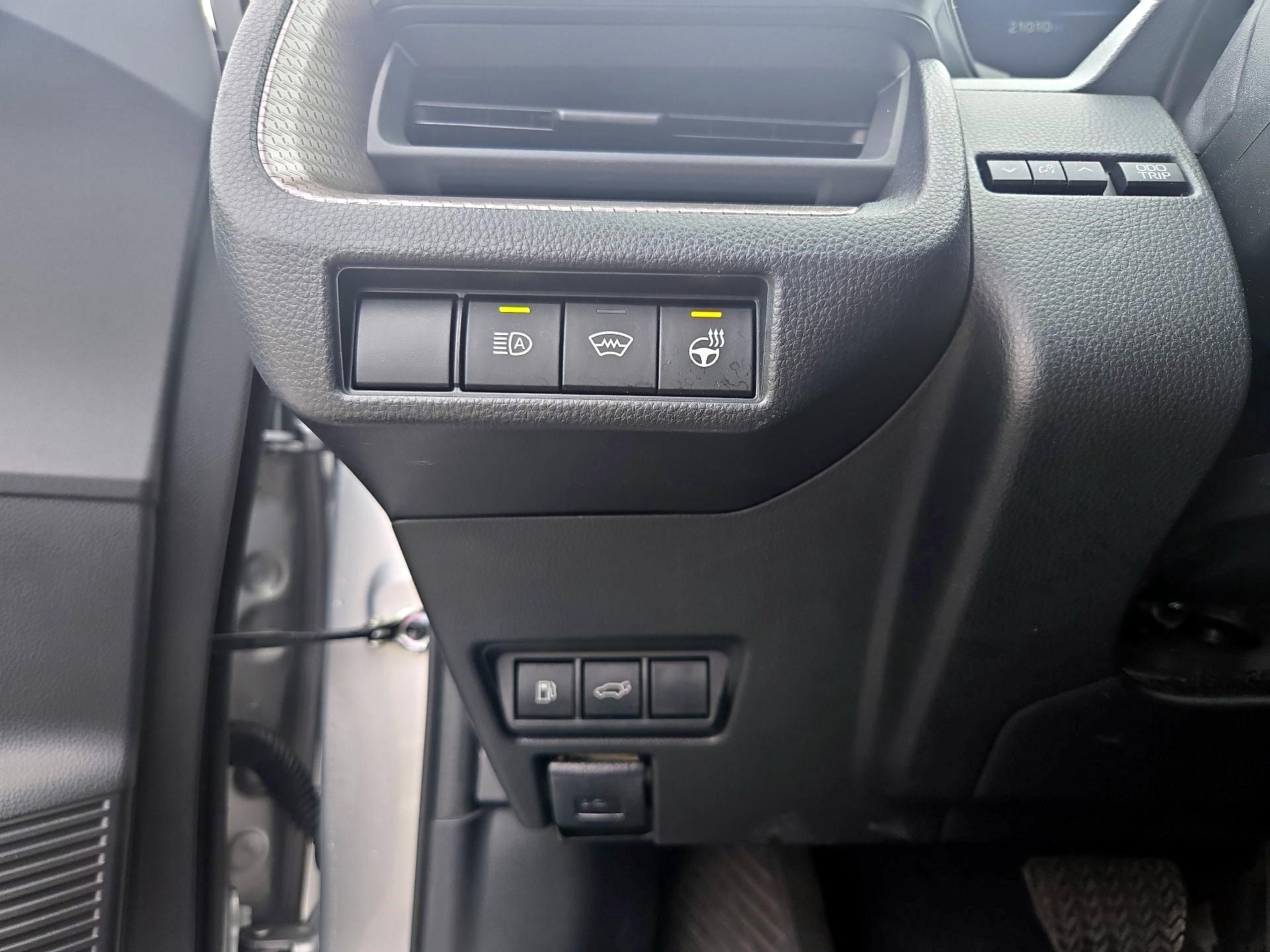 Thumbnail: 2023 Toyota Prius - 11