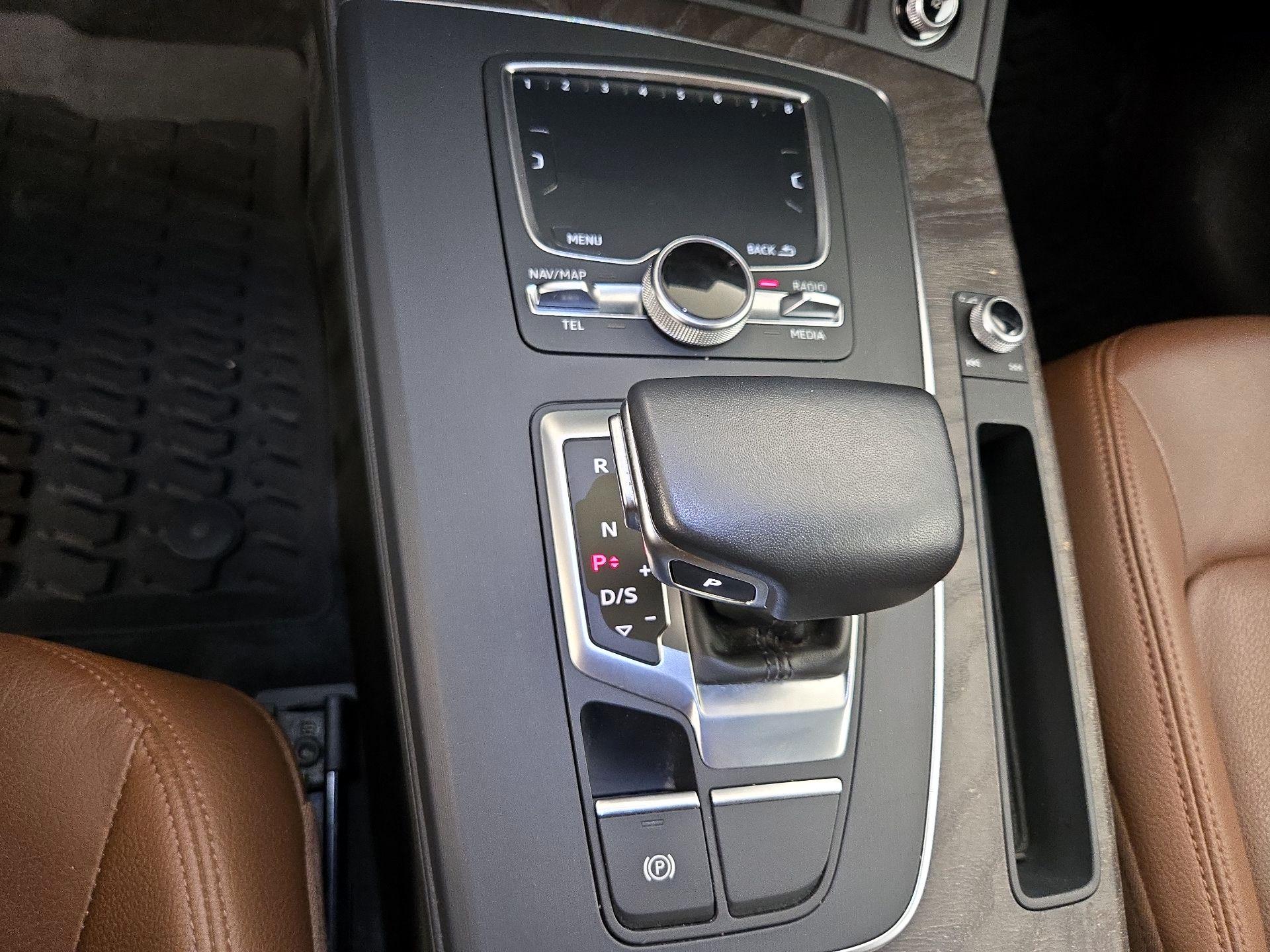 Thumbnail: 2018 Audi Q5 - 18