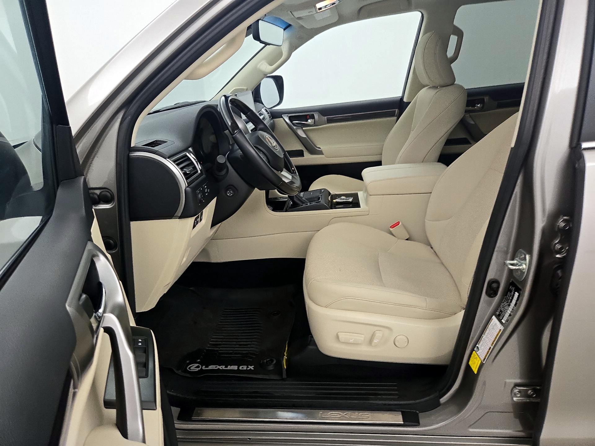 Thumbnail: 2023 Lexus GX - 11