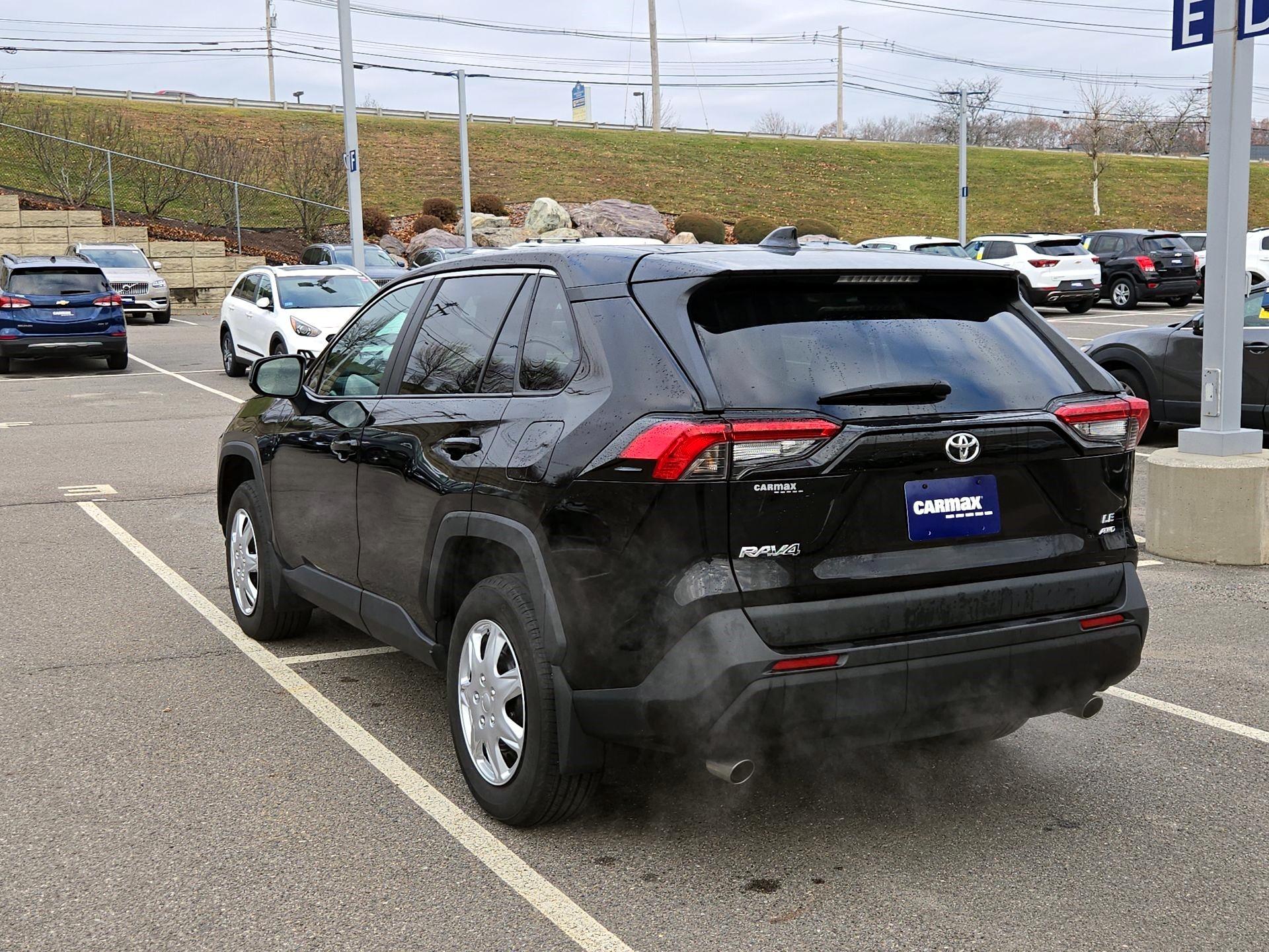 Thumbnail: 2023 Toyota RAV4 - 7