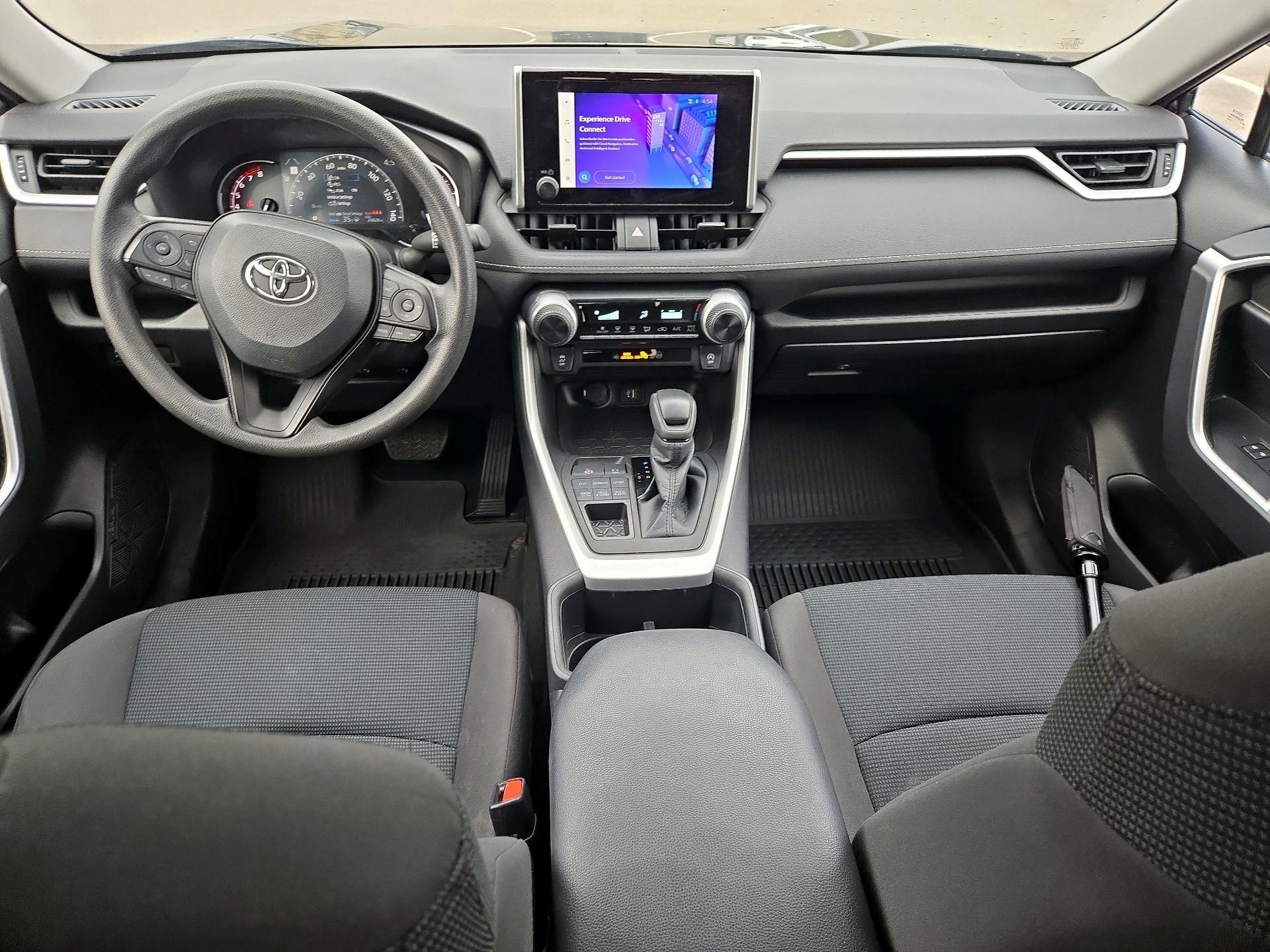 Thumbnail: 2023 Toyota RAV4 - 8