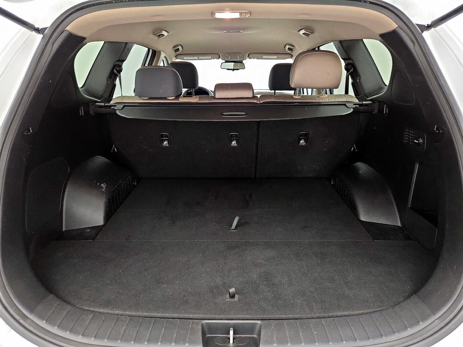 Thumbnail: 2019 Hyundai Santa Fe - 20