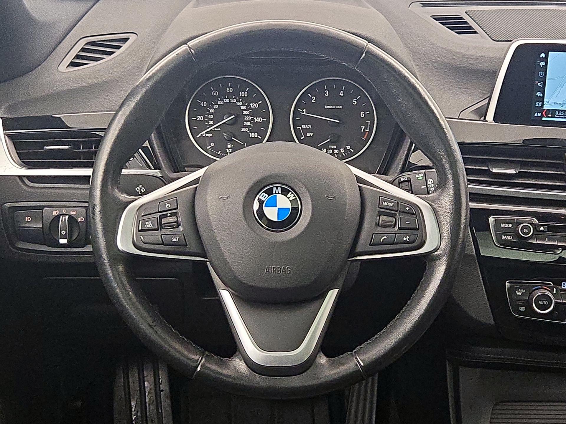 Thumbnail: 2018 BMW X1 - 10