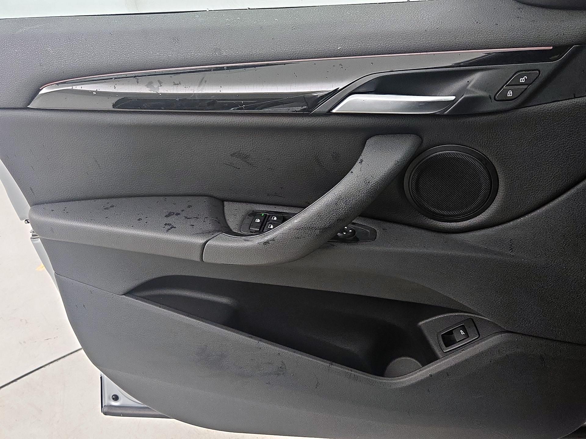 Thumbnail: 2018 BMW X1 - 12