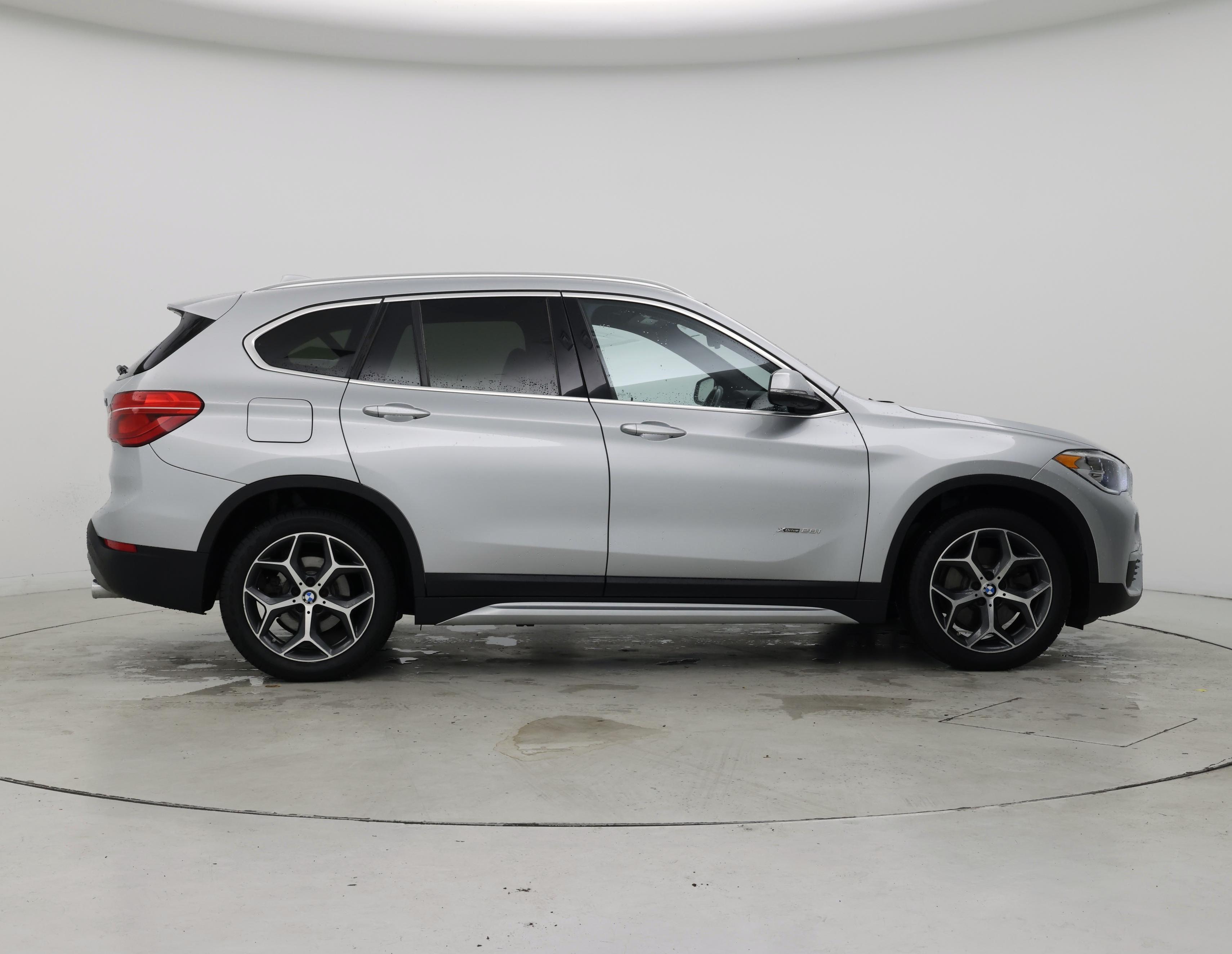 Thumbnail: 2018 BMW X1 - 7
