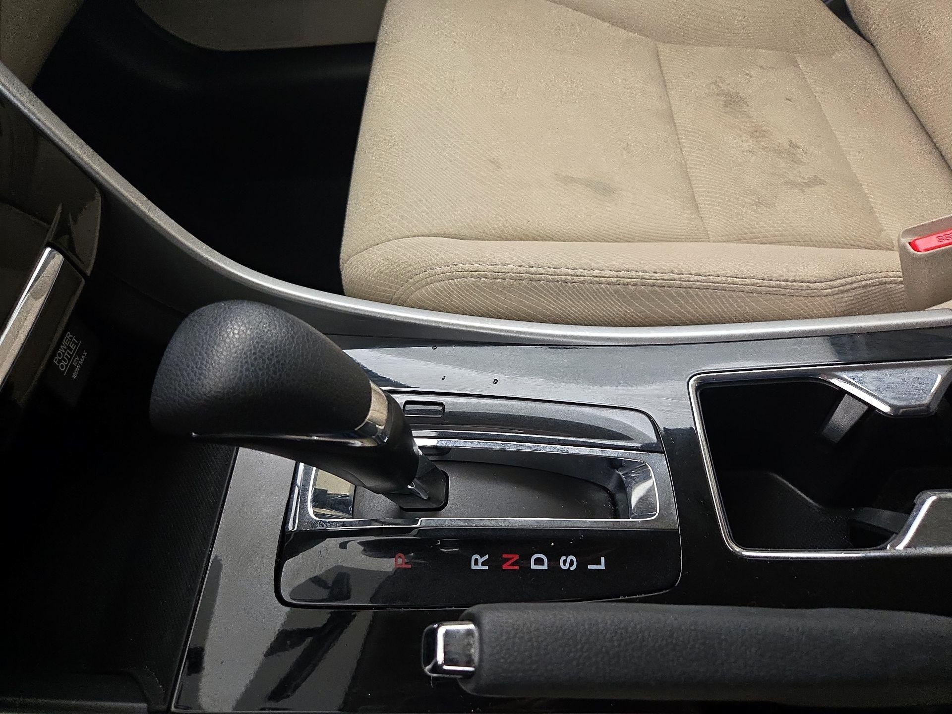 Thumbnail: 2016 Honda Accord - 17