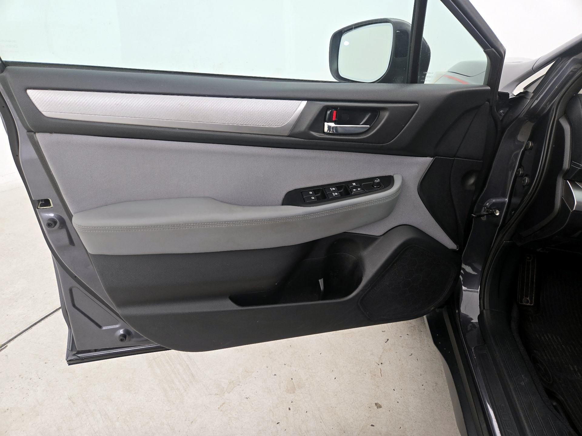 Thumbnail: 2018 Subaru Outback - 12