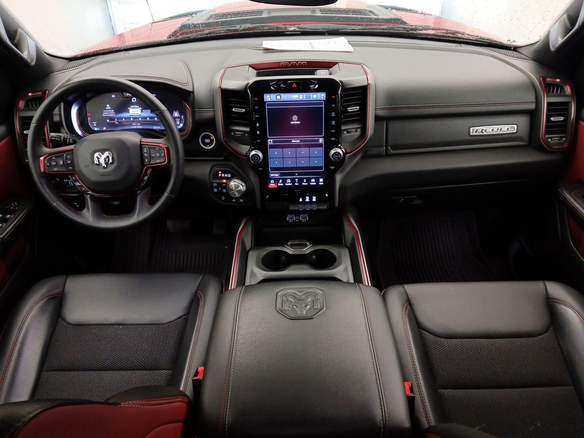 Thumbnail: 2025 RAM 1500 - 9