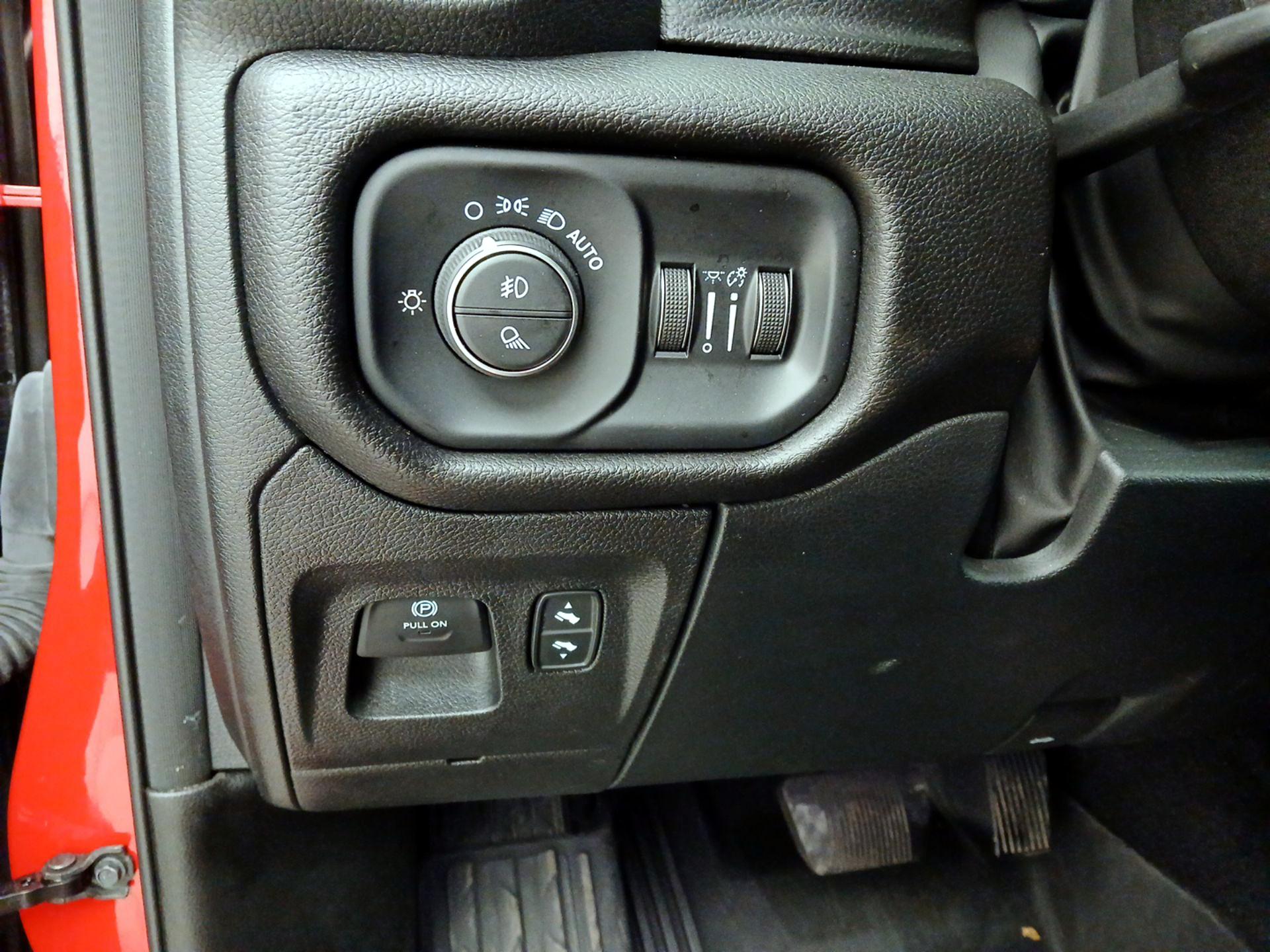 Thumbnail: 2025 RAM 1500 - 13