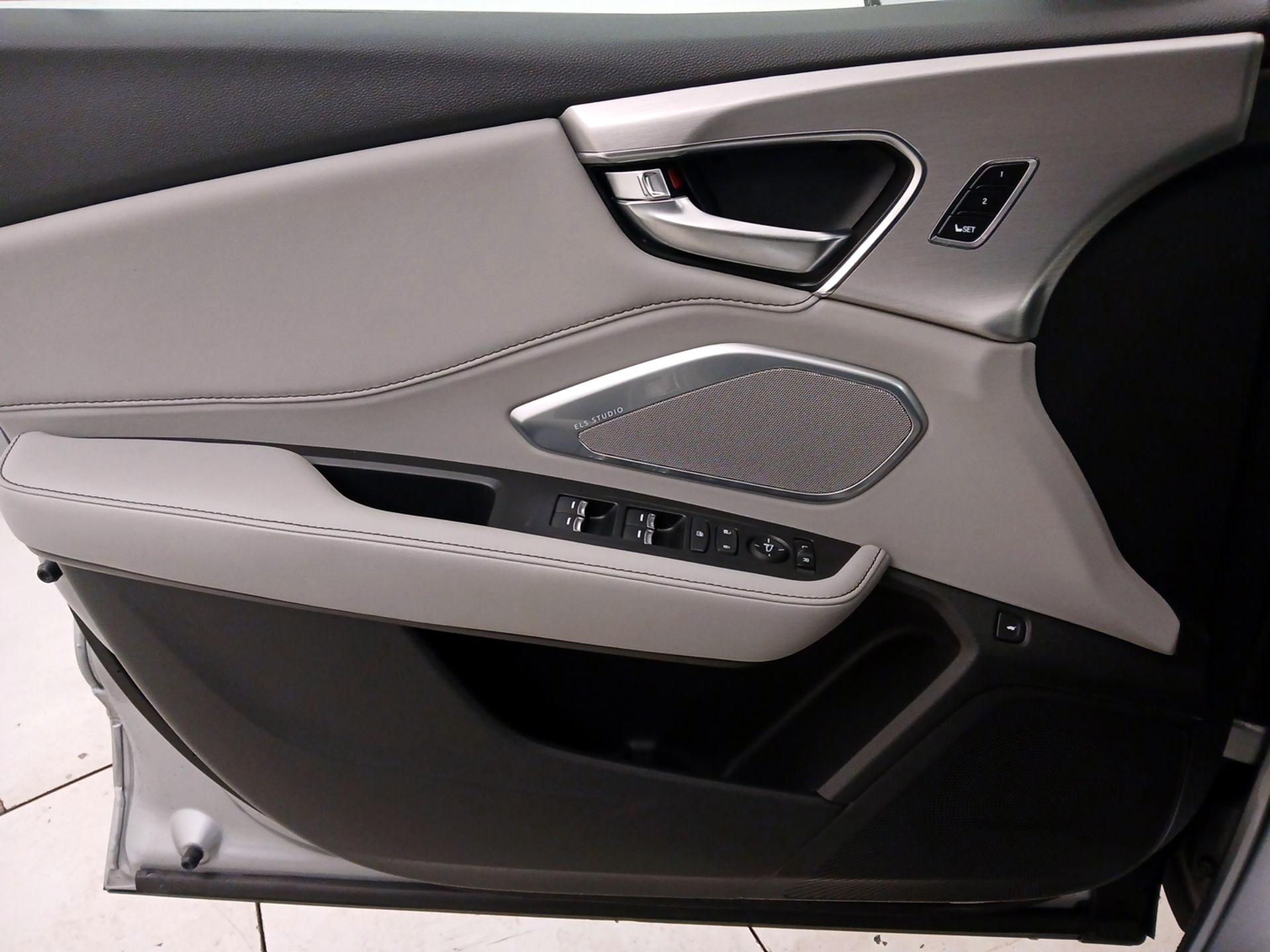 Thumbnail: 2023 Acura RDX - 12