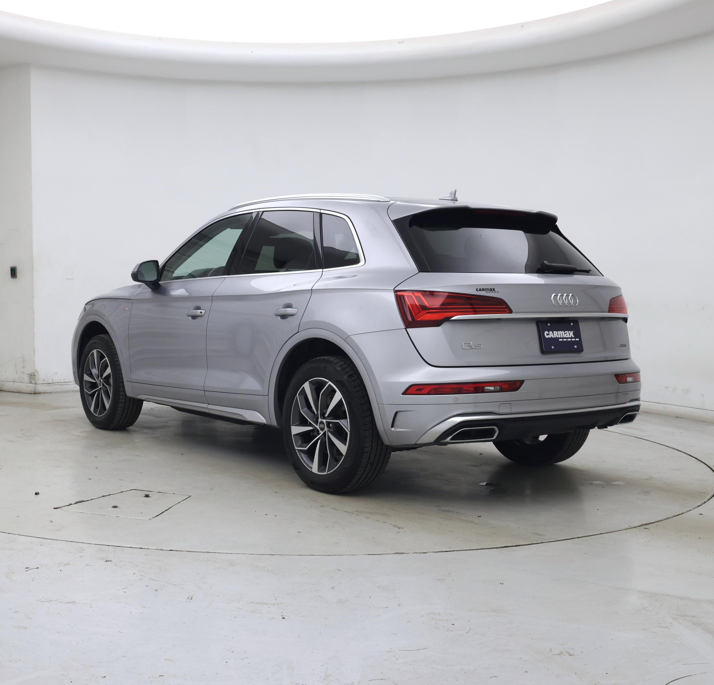 Thumbnail: 2023 Audi Q5 - 2