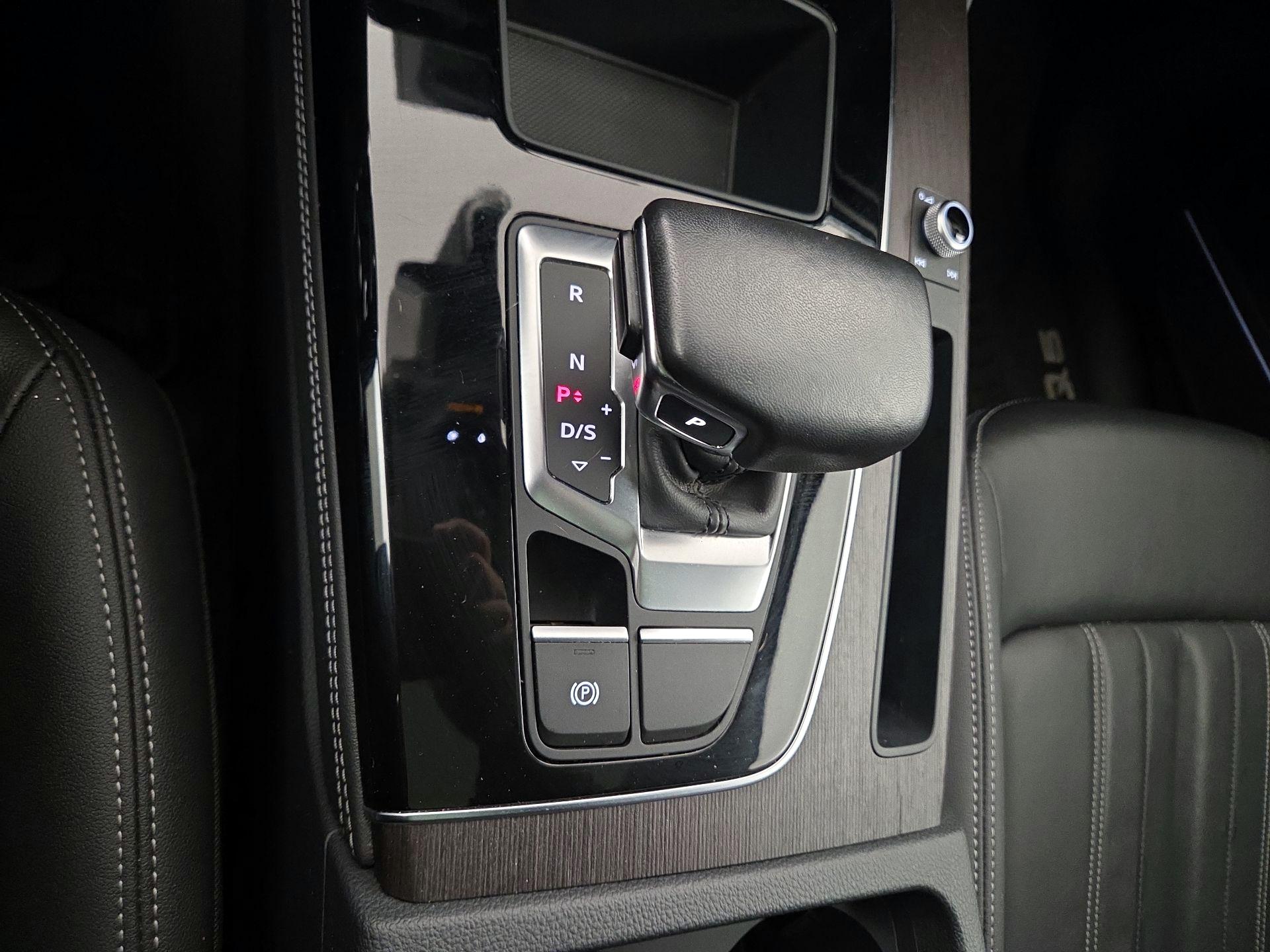 Thumbnail: 2023 Audi Q5 - 17