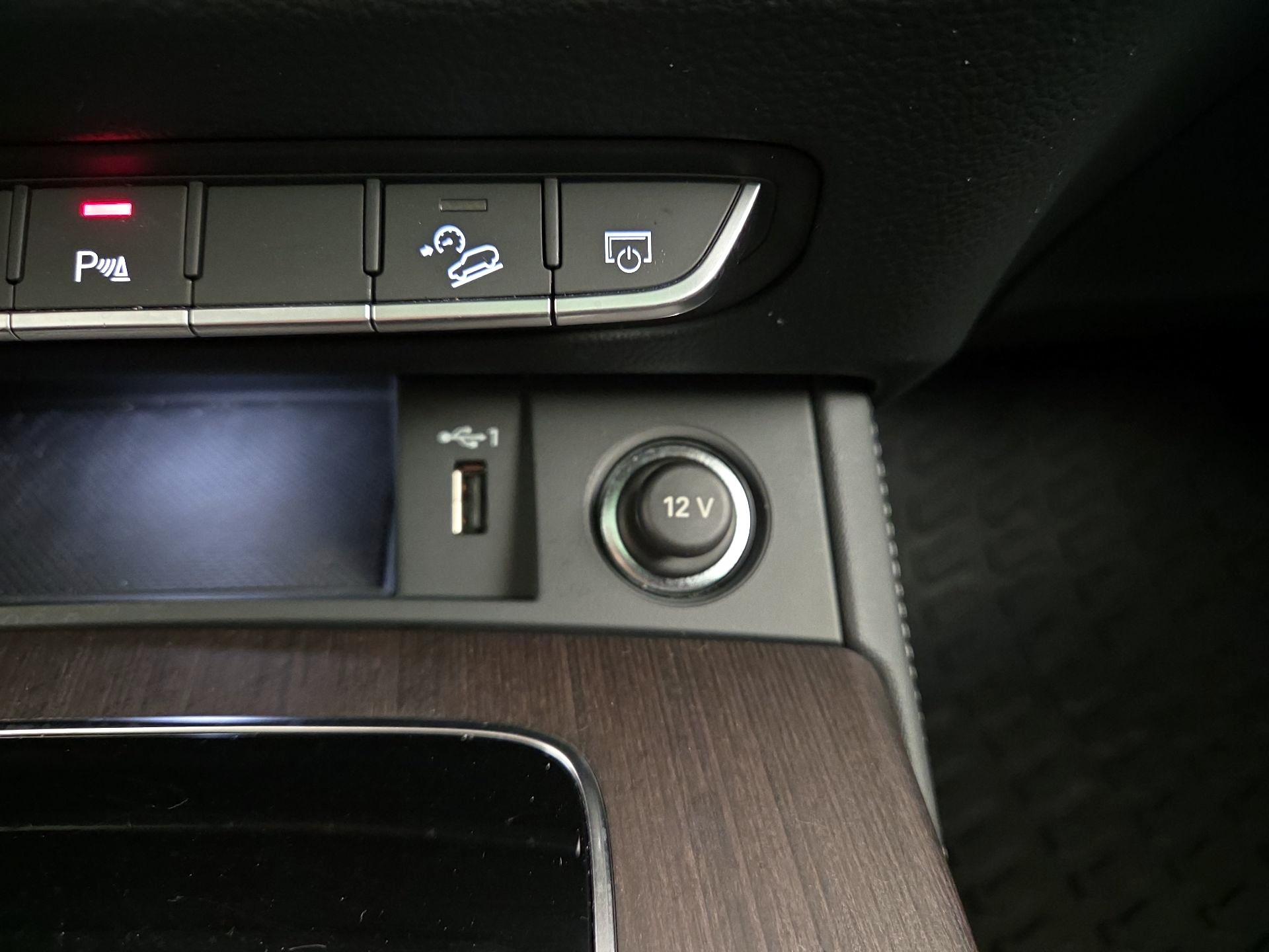 Thumbnail: 2023 Audi Q5 - 18