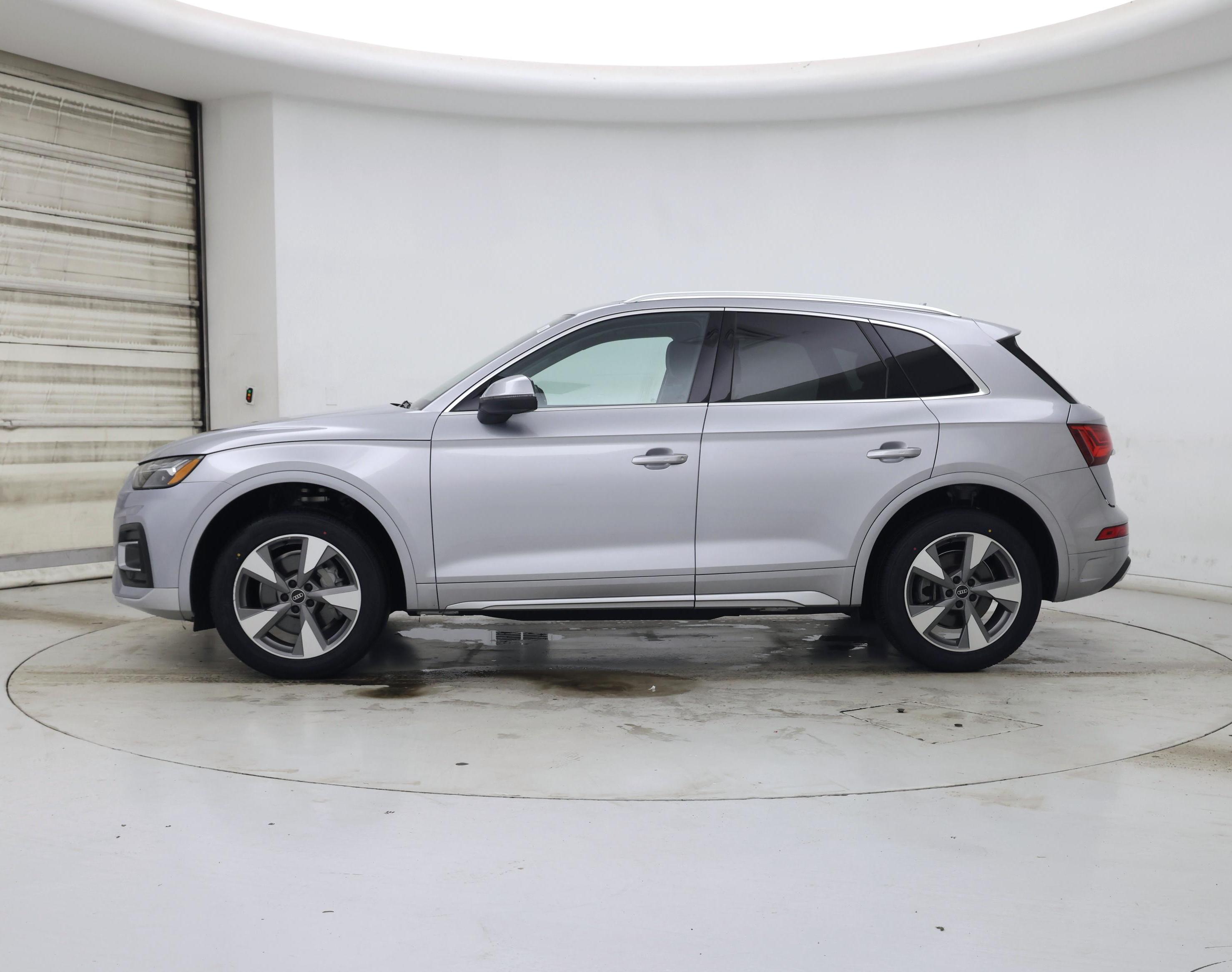 Thumbnail: 2023 Audi Q5 - 3