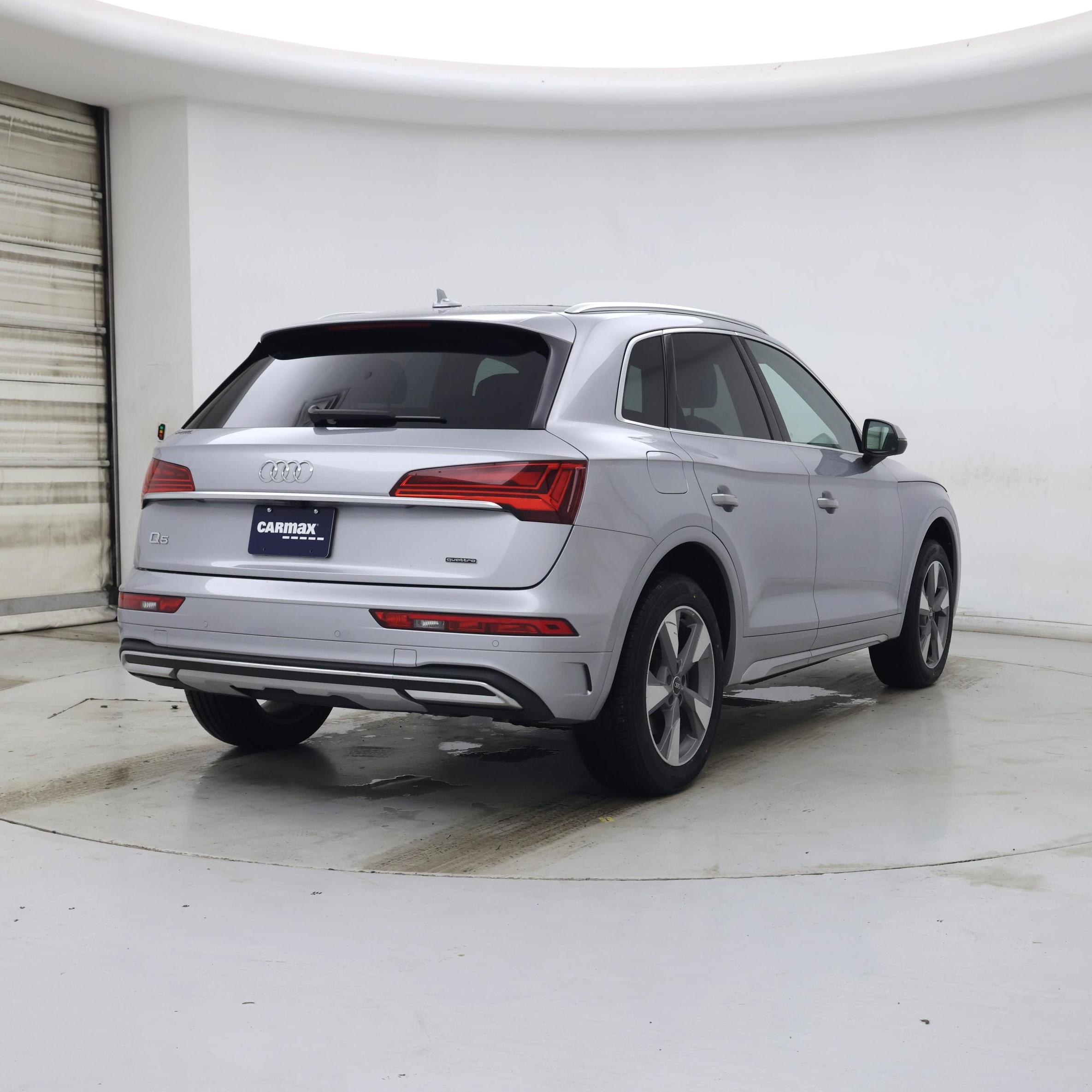 Thumbnail: 2023 Audi Q5 - 8