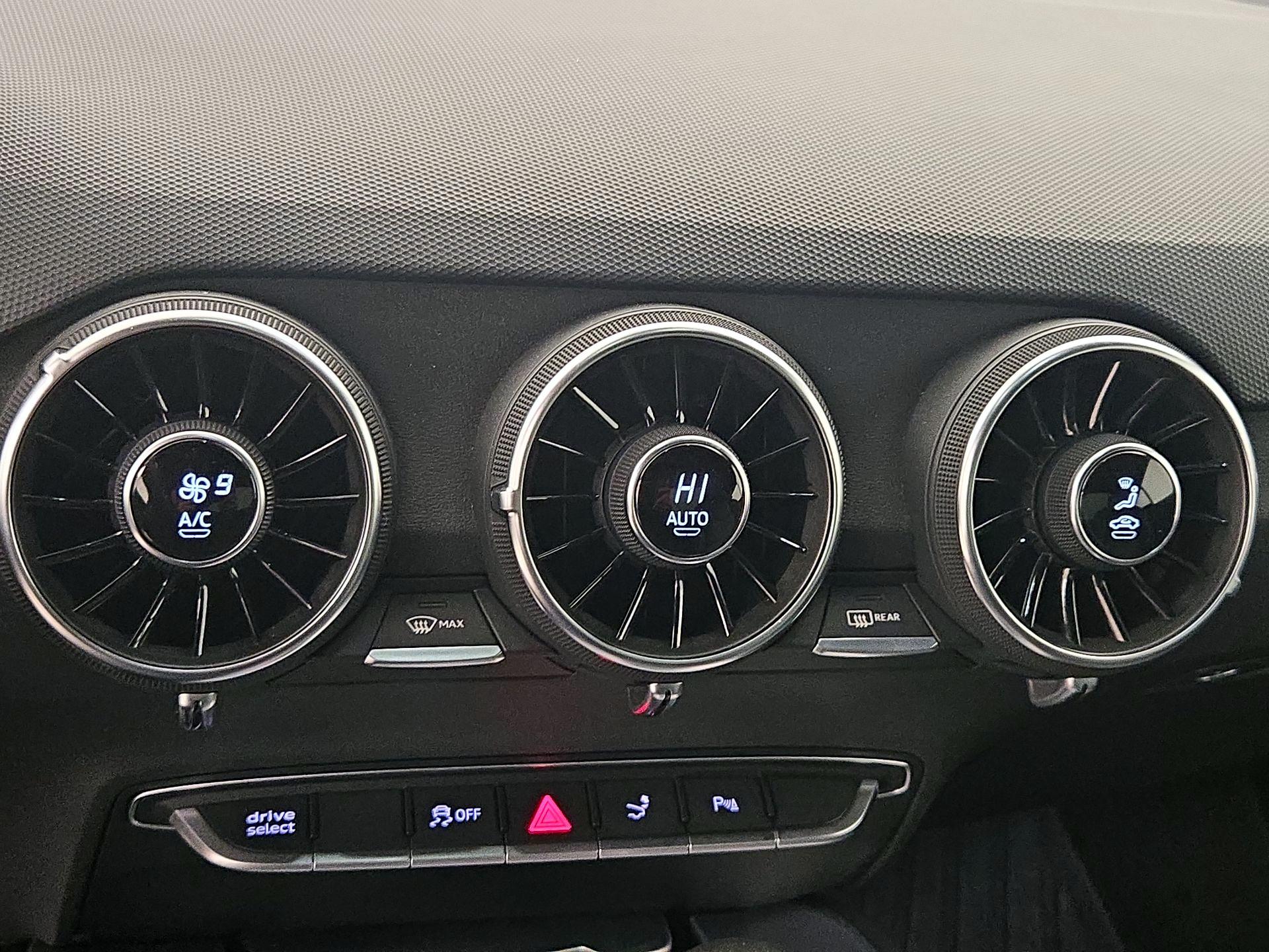 Thumbnail: 2016 Audi TTS - 17