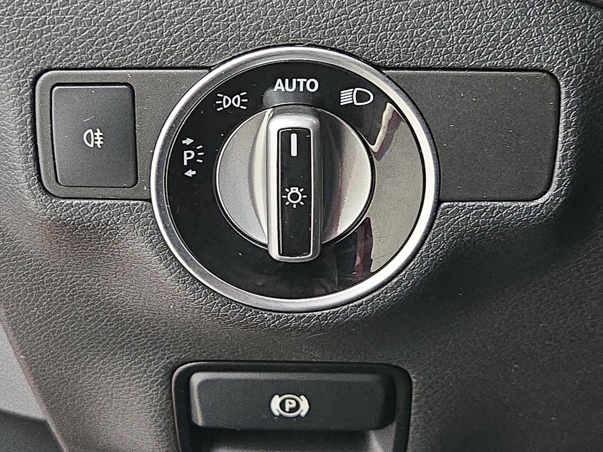 Thumbnail: 2015 Mercedes-Benz GLA - 13