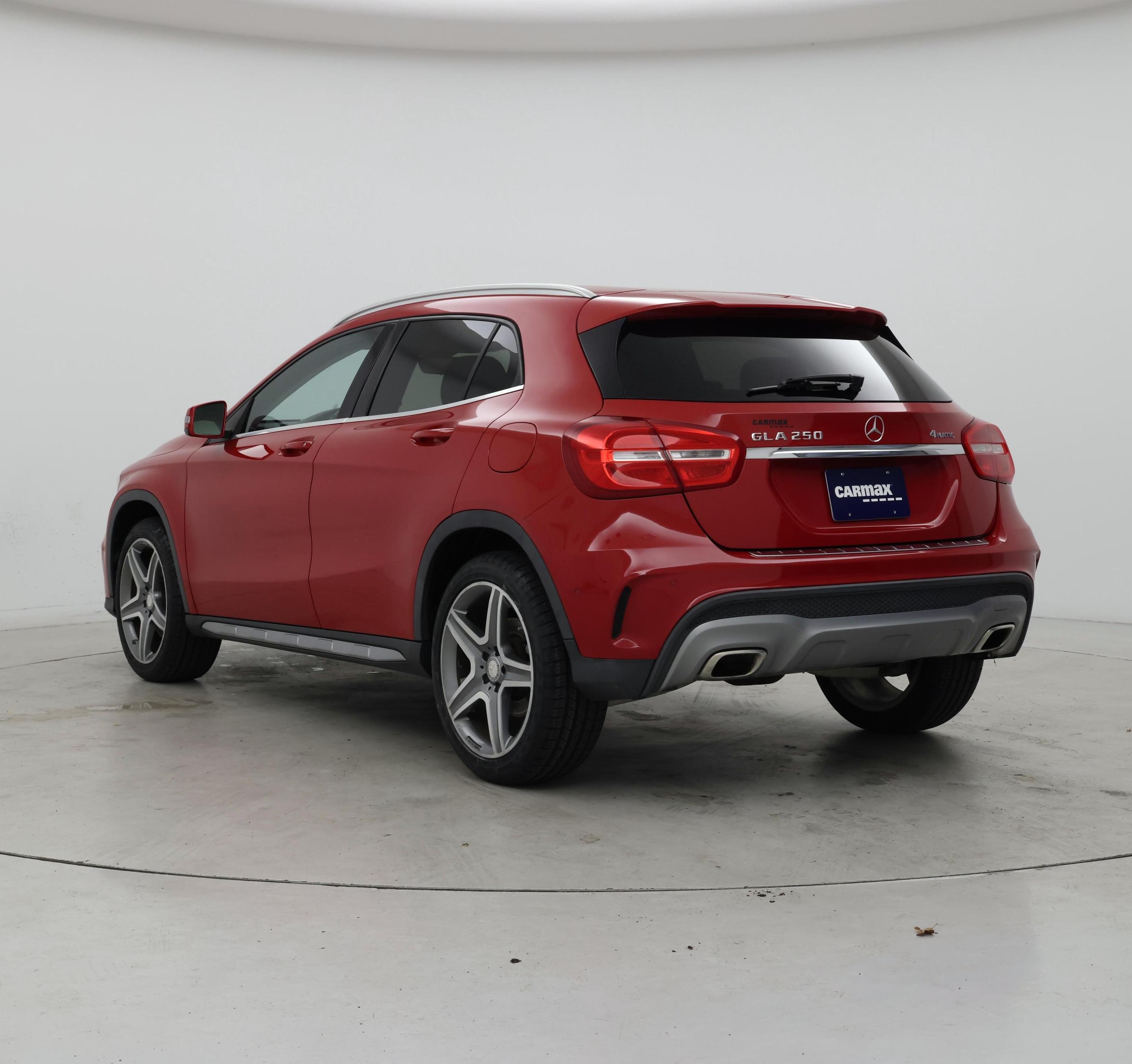Thumbnail: 2015 Mercedes-Benz GLA - 2