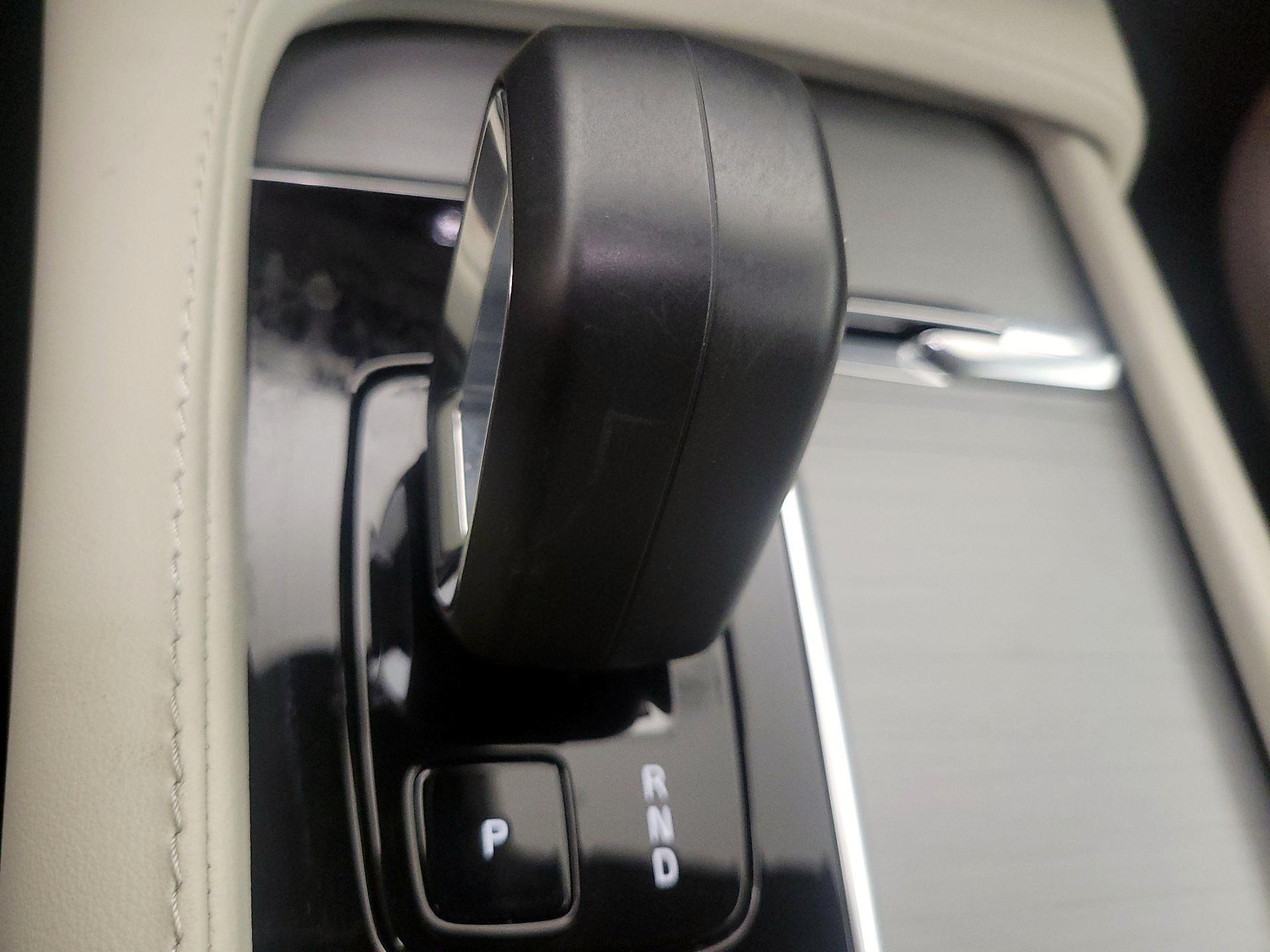 Thumbnail: 2024 Volvo XC90 - 17