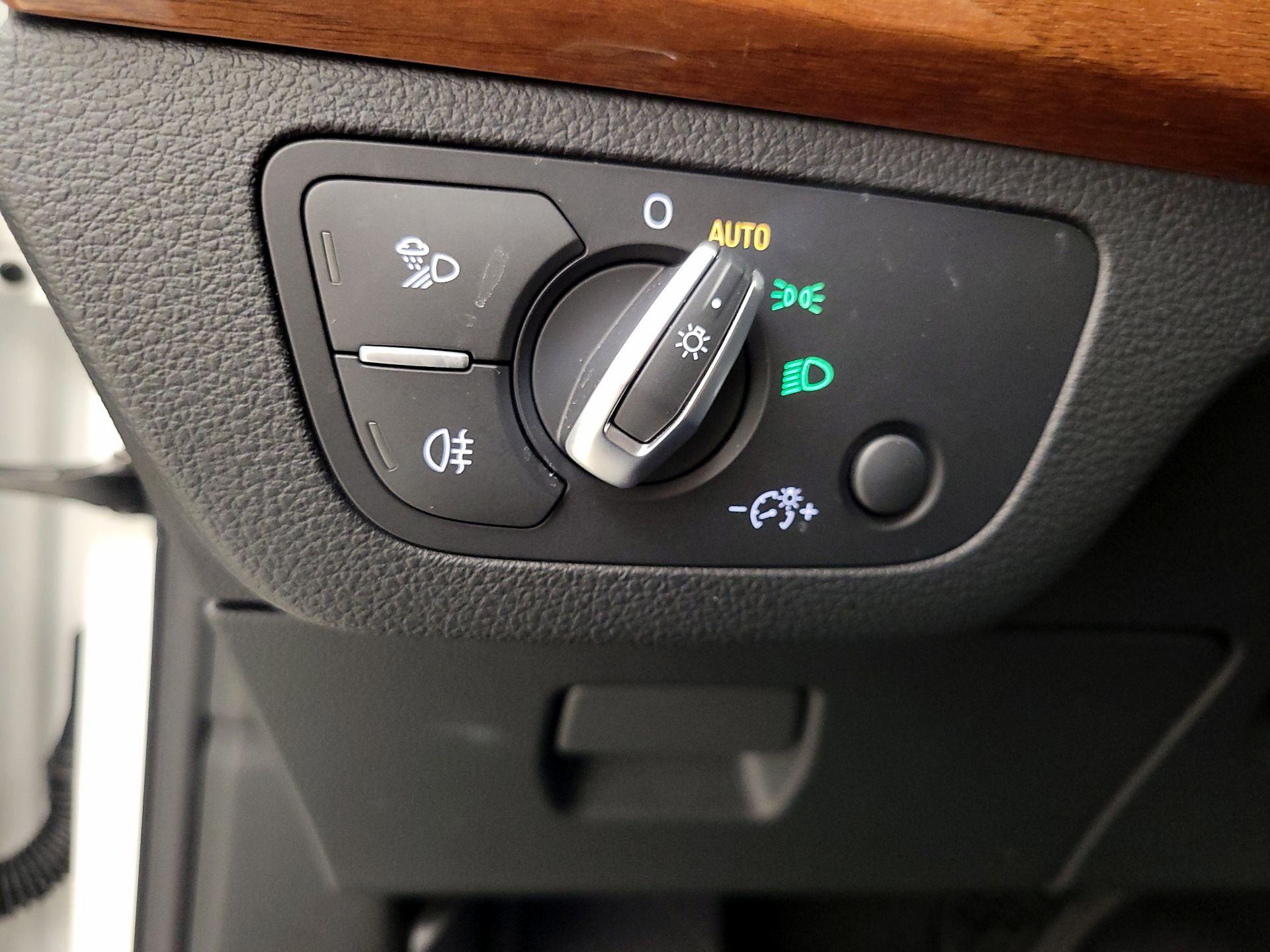 Thumbnail: 2023 Audi Q5 - 13