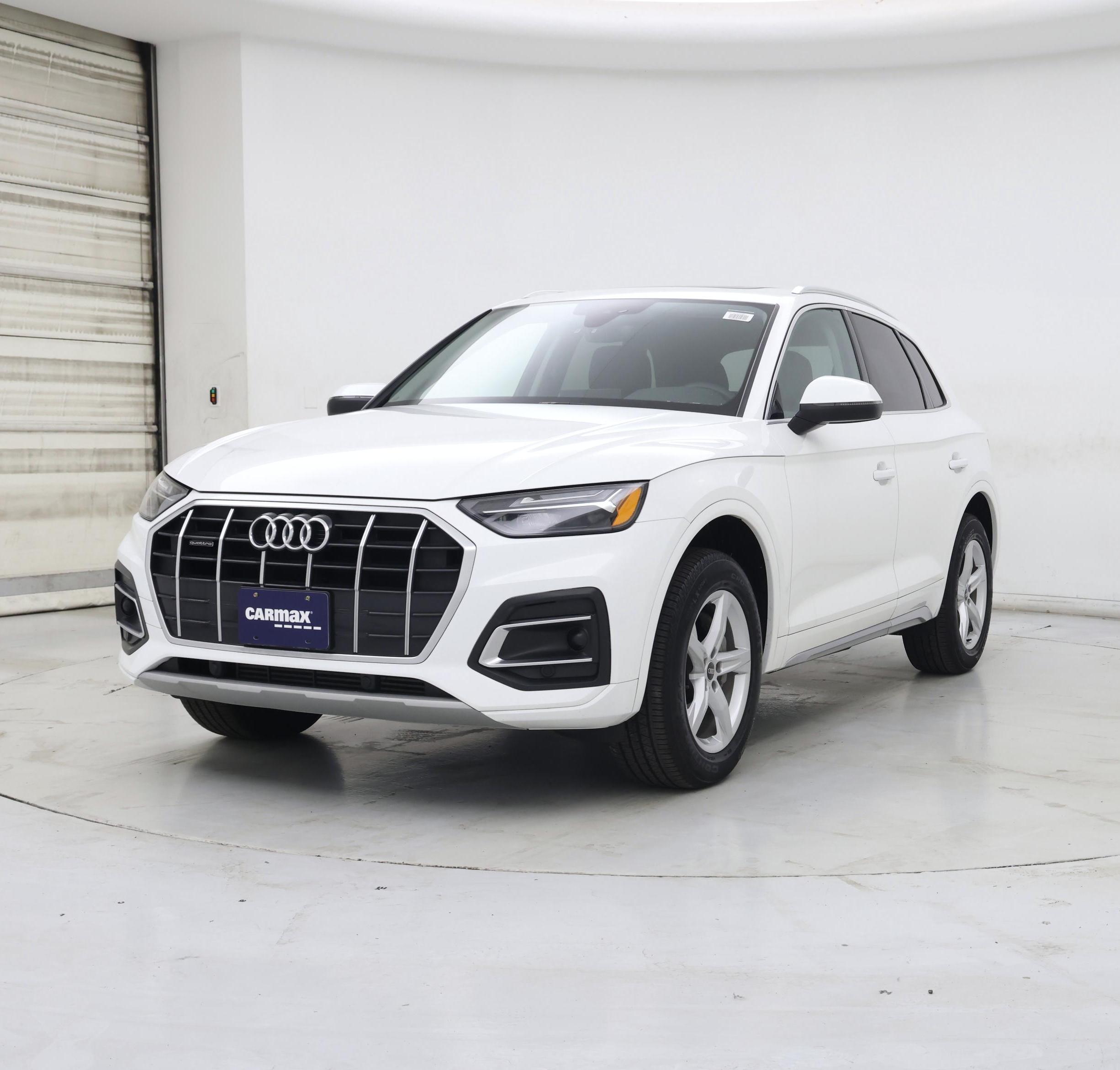 Thumbnail: 2023 Audi Q5 - 4