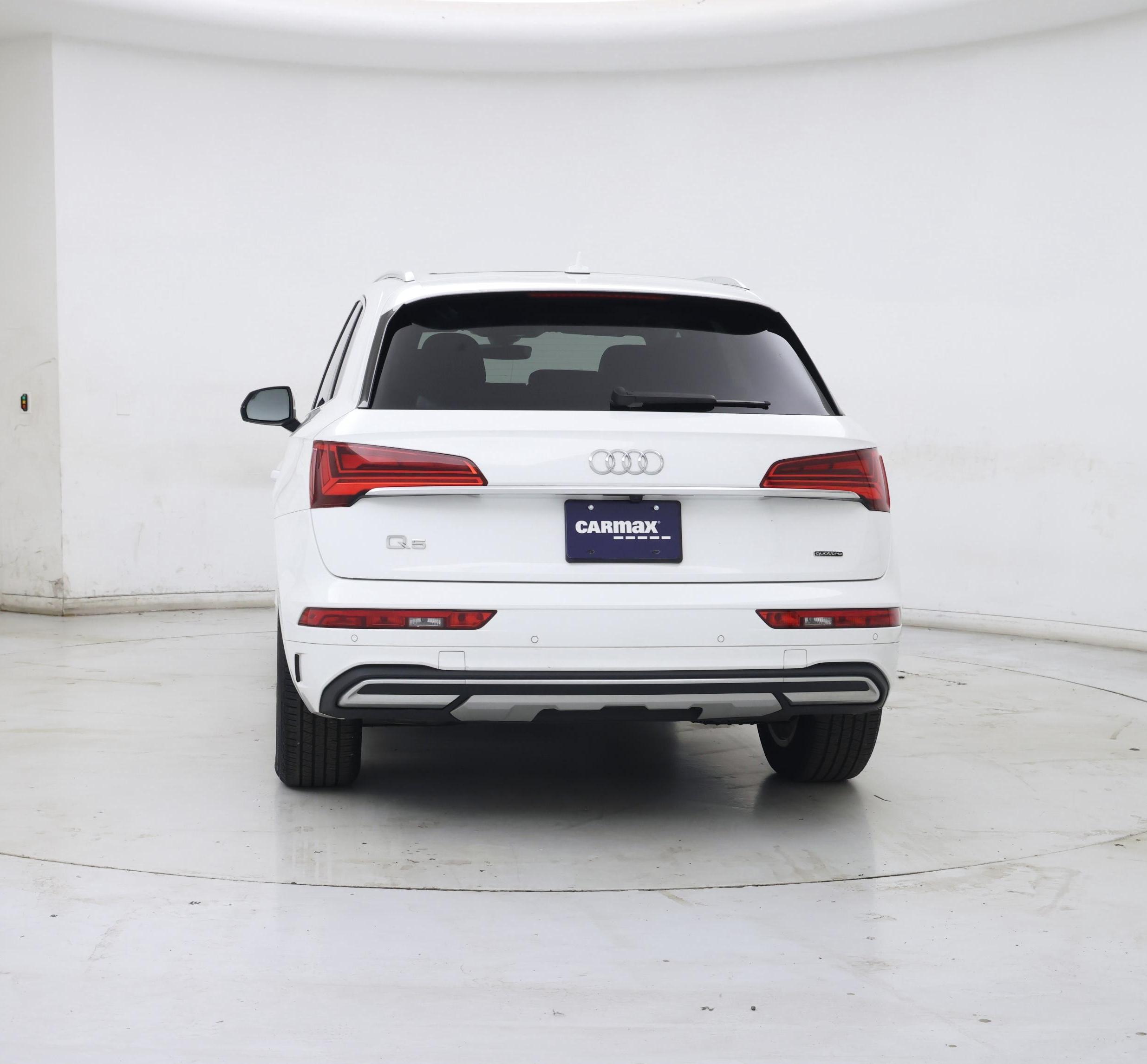 Thumbnail: 2023 Audi Q5 - 6